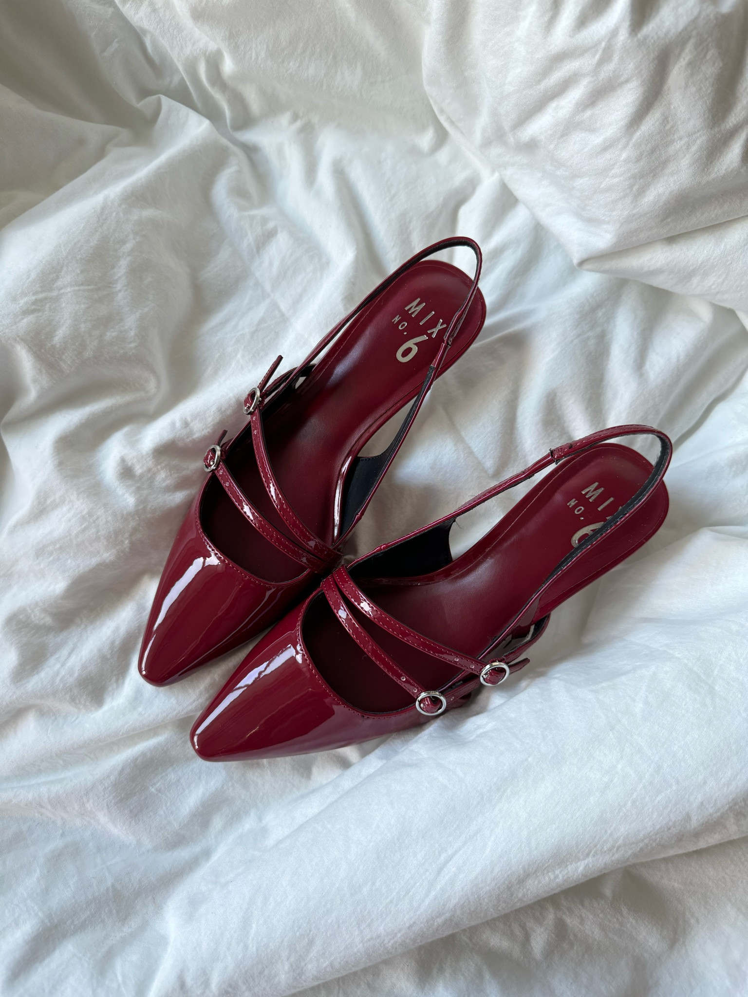 The kitten heels 🤎🍷

#FashionMonth #LTKautumn #LTKcanada