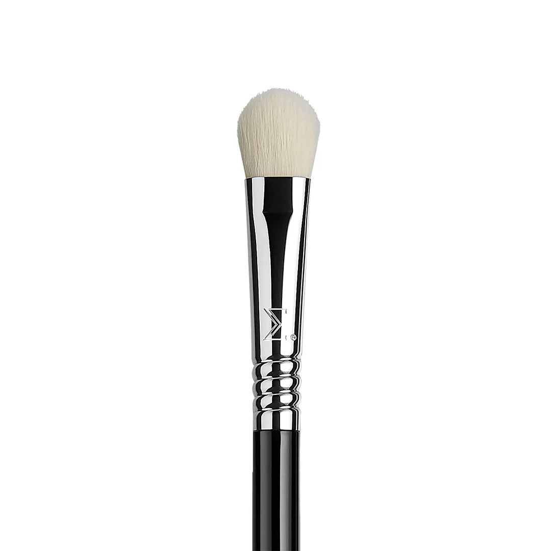 E28 Detailed Buffer™ Brush | Sigma Beauty