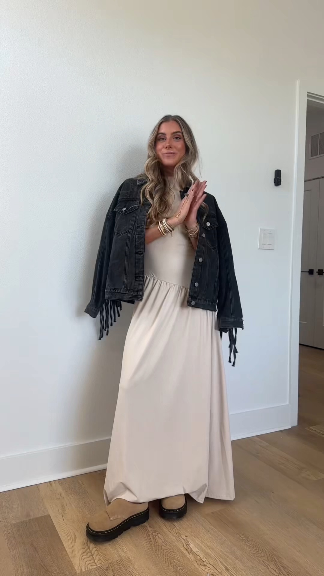 meet fall and winter’s version of a sandal, the mule. specifically we are talking about this chunky suede mule 🤩 stunning !! this is the @drmartensusa Zebzag Anywair Mule that I found at @nordstrom didn’t realize how much I would reach for a mule they really turned into my go to shoe. 

#NordstromPartner #drmartenspartner #mule #fallshoes #fallmule #fallsandal #wintershoes #shoesforfall #mulesshoes #shoestyle #clog #clogshoes #shoes #nordstromshoes #nordstromhaul #nordstrom #affordablemules #fallshoehaul #fallshoerotation #zebzag 

#LTKShoeCrush #LTKStyleTip

#LTKootd