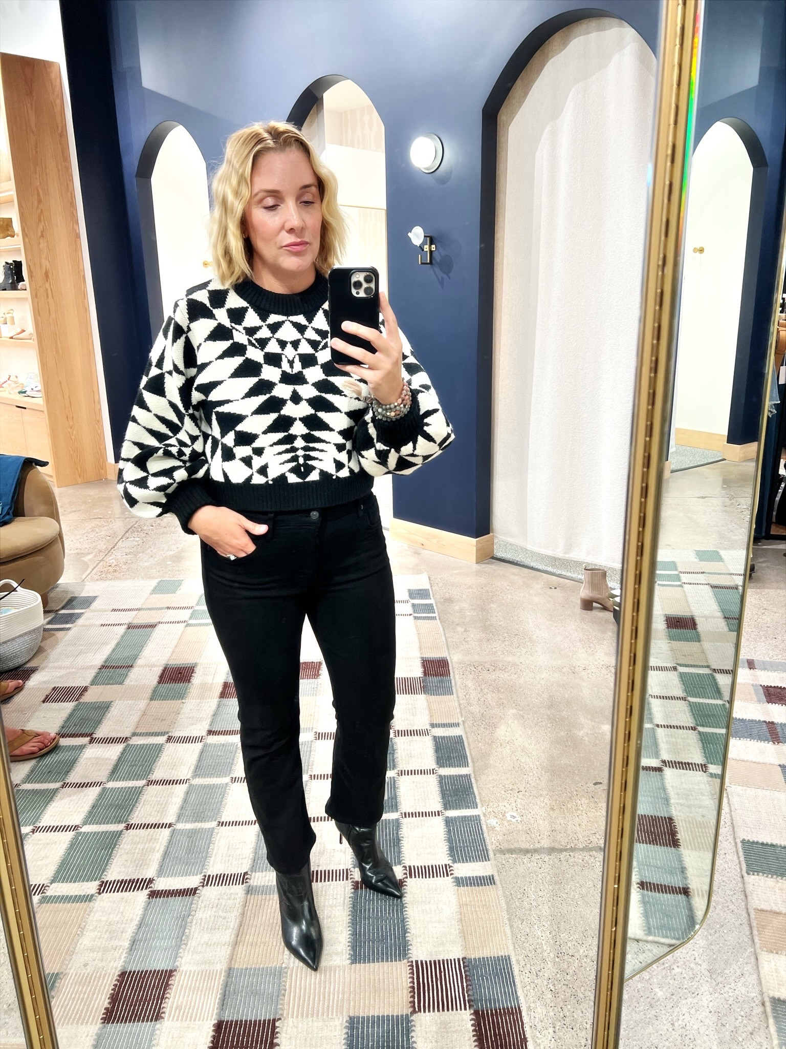 Fall Outfit Inspo: this black and white cropped sweater, black cropped jeans and black pointy toe boots say Fall/winter happy hour, date night, girls trip, you name it! Everything TTS. 





Teacher outfit


#LTKstyletip #LTKshoecrush #LTKSeasonal