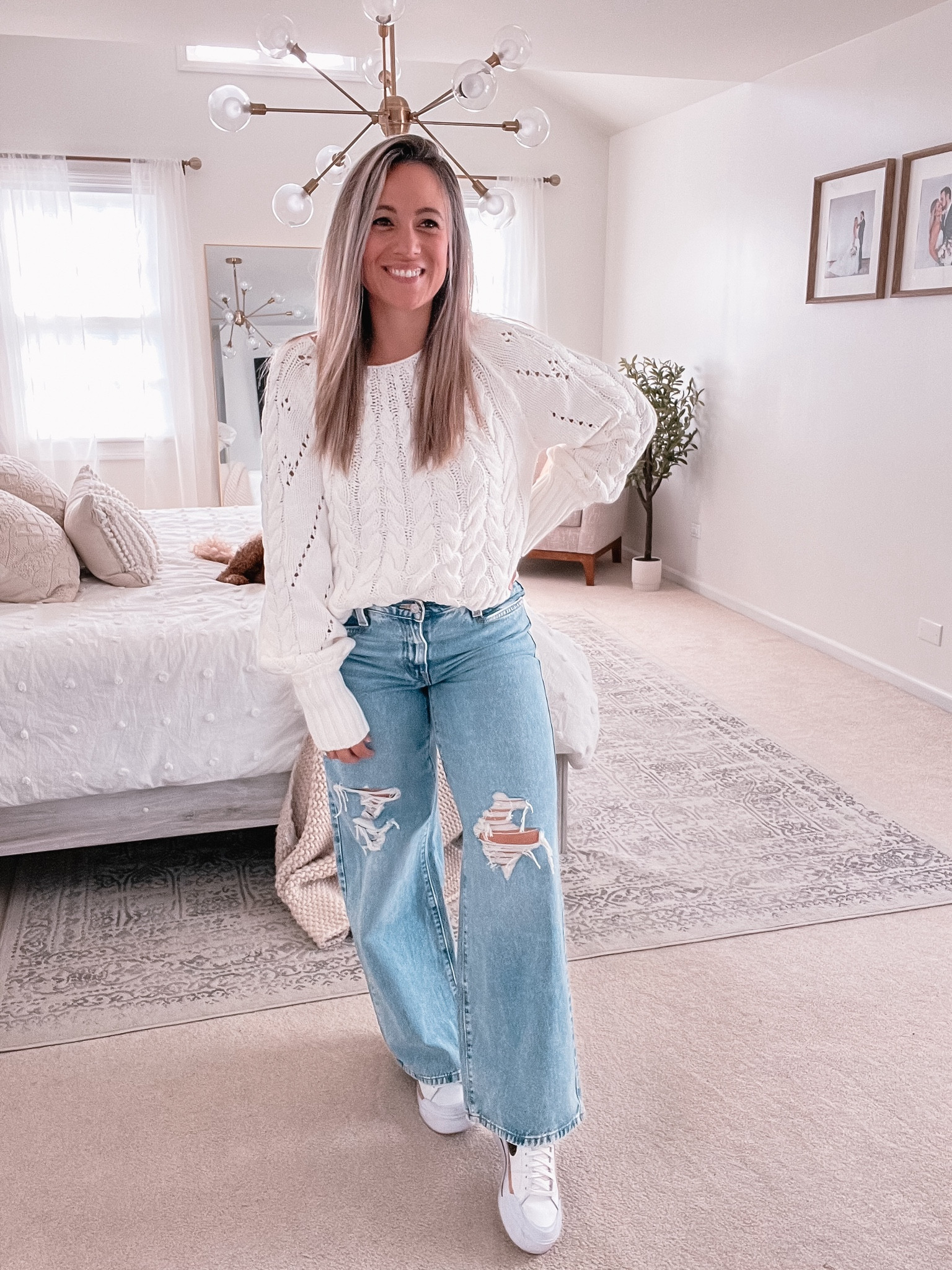 Fall outfits. Jeans. Wide leg jeans. Distressed jeans. Trending jeans. Trending denim  

#LTKFallSale #LTKSeasonal #LTKMidsize