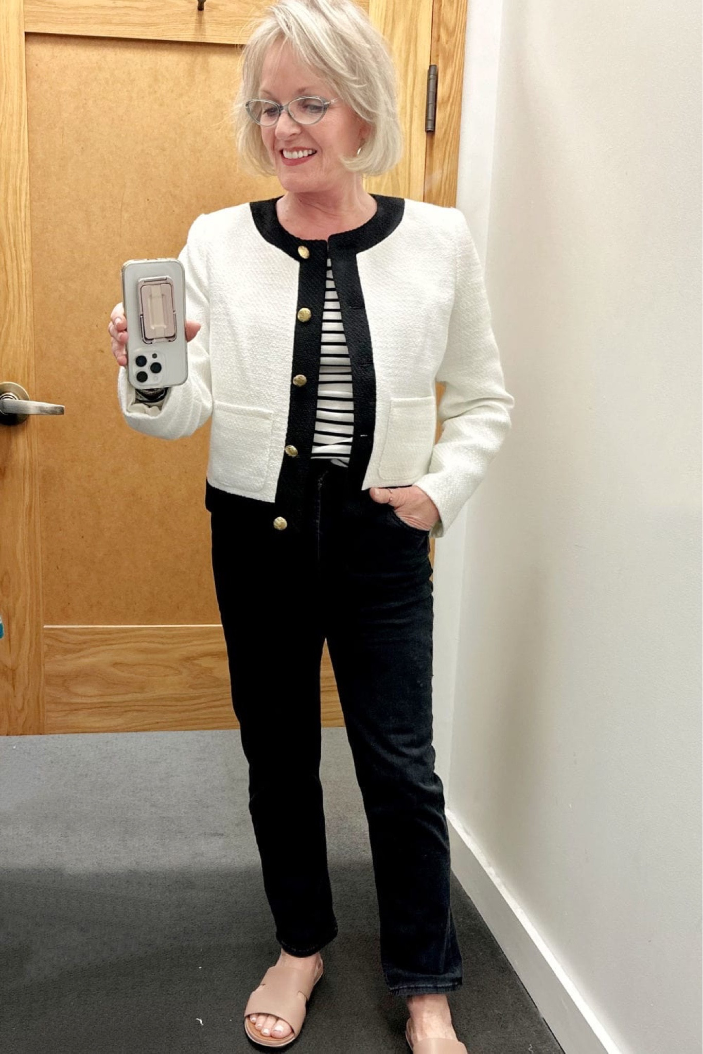 J.Crew factory has 50% off their entire site, which makes this fabulous tweed lady jacket a steal. It has a boxy fit and runs slightly large. It would be a great addition to any fall wardrobe.

#J.CrewFactory #J.CrewFactoryFashion #Fashion #Fashionover50 #Fashionover60 #FallFashion #Tweed #LadyJacket 

#LTKstyletip #LTKworkwear #LTKsalealert