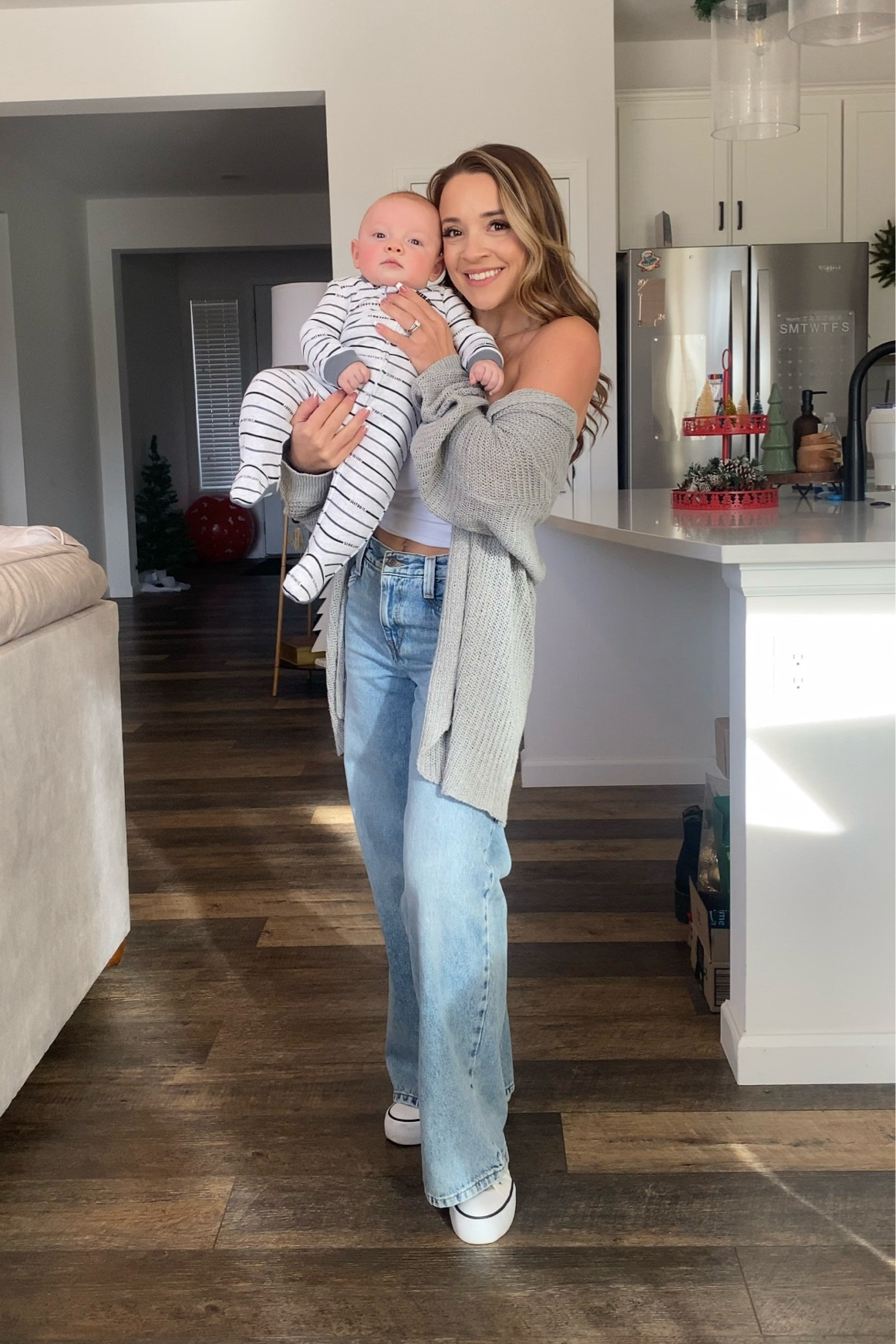 Mommy and Me OOTD


Levi’s - Nike - Conversee

#LTKstyletip #LTKfindsunder50 #LTKbaby