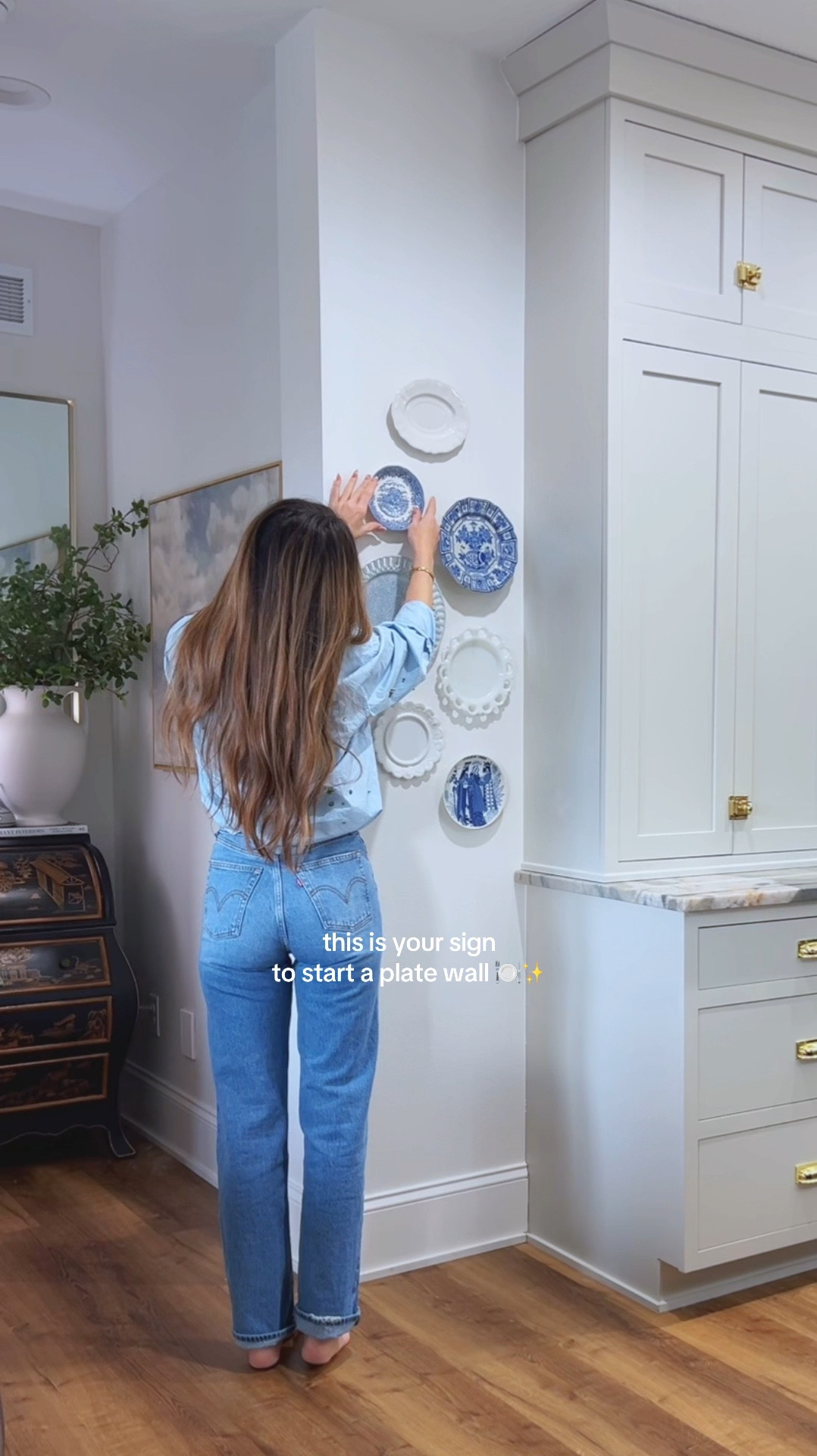 Plate walls add charm & personality to any space! 

#LTKootd #LTKHome