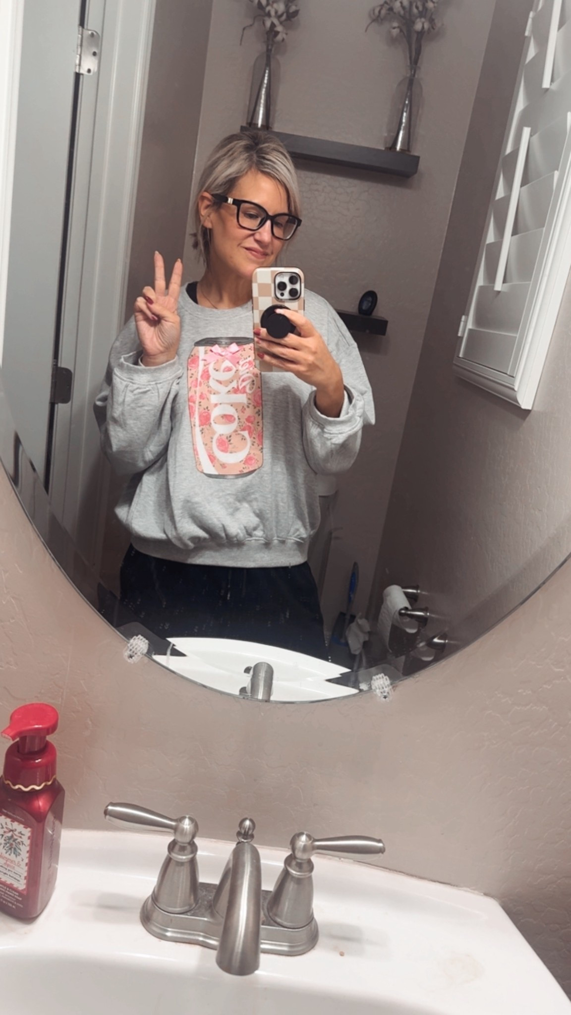 Us millennials love our Diet Coke….so I had to pose like one too ✌️ I’m wearing a size large! 

#LTKmomlife #LTKootd #LTKMidsize