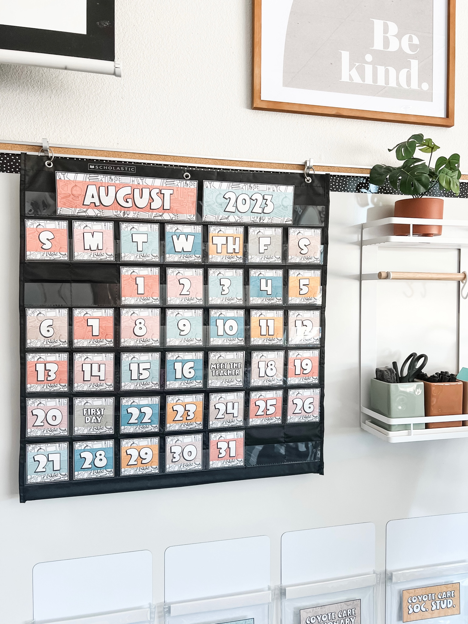 #bohoclassroom #cozyclassroom #neutralclassroom #classroomsetup #classroomcalendar 

#LTKBacktoSchool #LTKunder50