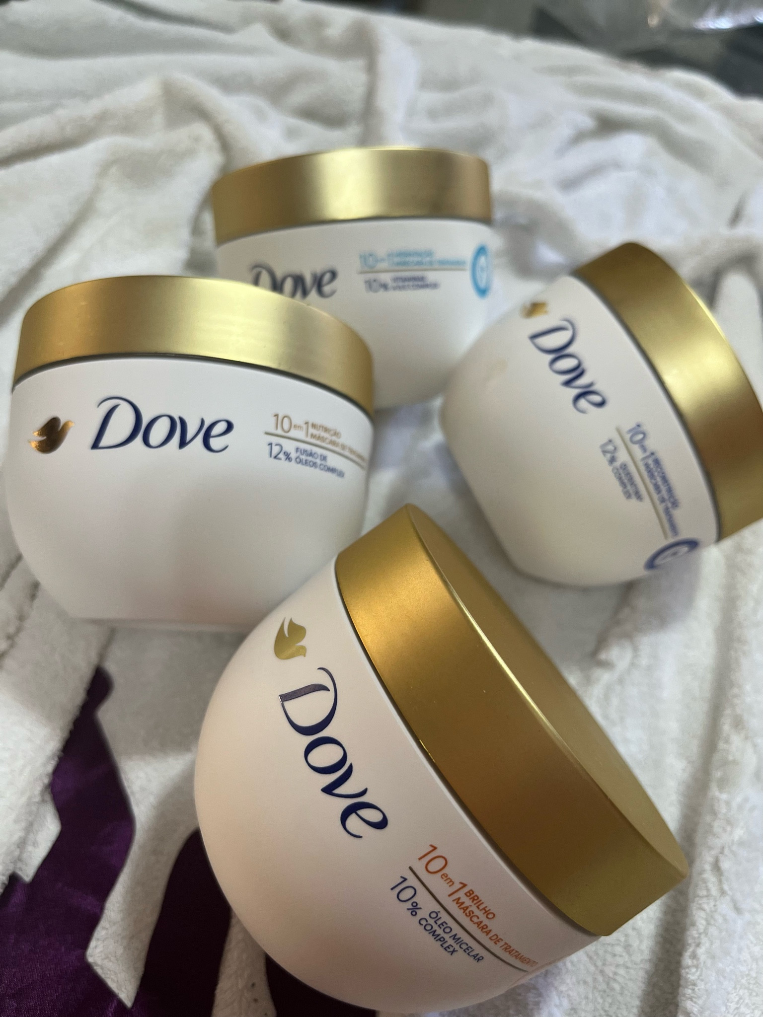 As novas máscaras de tratamento Dove são multifuncionais e essenciais para alcançar um cabelo 10/10 nesse verão!

•Repara 10 sinais de danos em 1 uso.
•Recupera, Repara e Protege.
•Disponível em 4 versões diferentes.
•Para cabelos mais fortes, radiantes e com movimento desde o primeiro uso.
•Novas texturas e fragrâncias.

#LTKbrasil #LTKbeauty #LTKstyletip