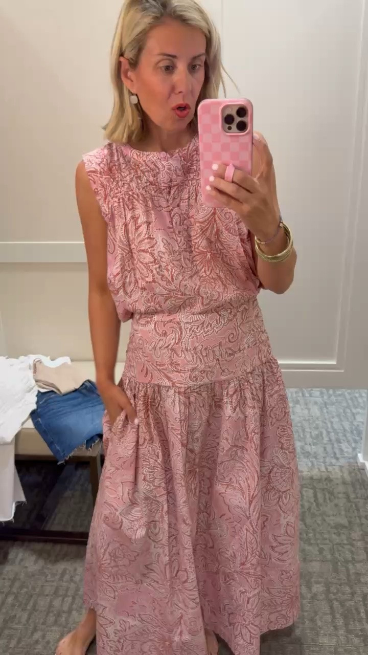 Swoon … it’s exactly what I did when I saw this print and style. So good yall- but it is selling fast so don’t delay!

Top & skirt- top s, skirt 0
Cream top- 0
Green dress- s
Brown dress- s (need xs)
Top and shorts- xs blouse, s tank (need xs), 2 shorts (need 0)
Check set- s top, s skirt 
Tee & shorts- xs tee (need s), 26 shorts
Block print dress- xs

#LTKTravel #LTKWorkwear #LTKSaleAlert