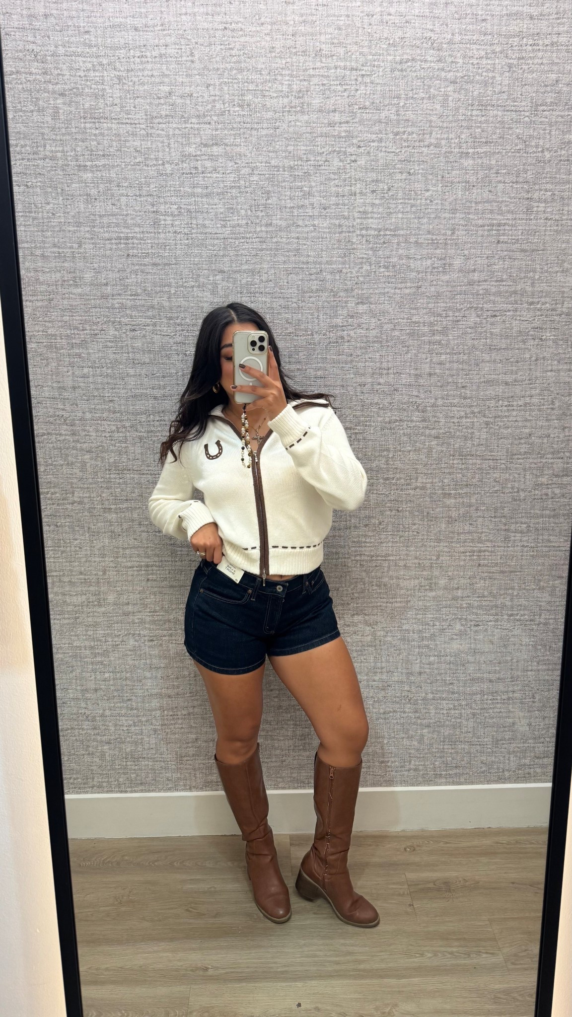 Cute Texas fall outfit ✨👢🐴