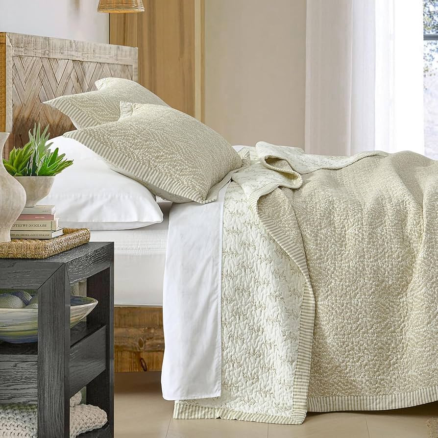 Quilts King Size - 100% Cotton Quilt Set with Matching Shams, Botanical Floral Design Farmhouse B... | Amazon (US)