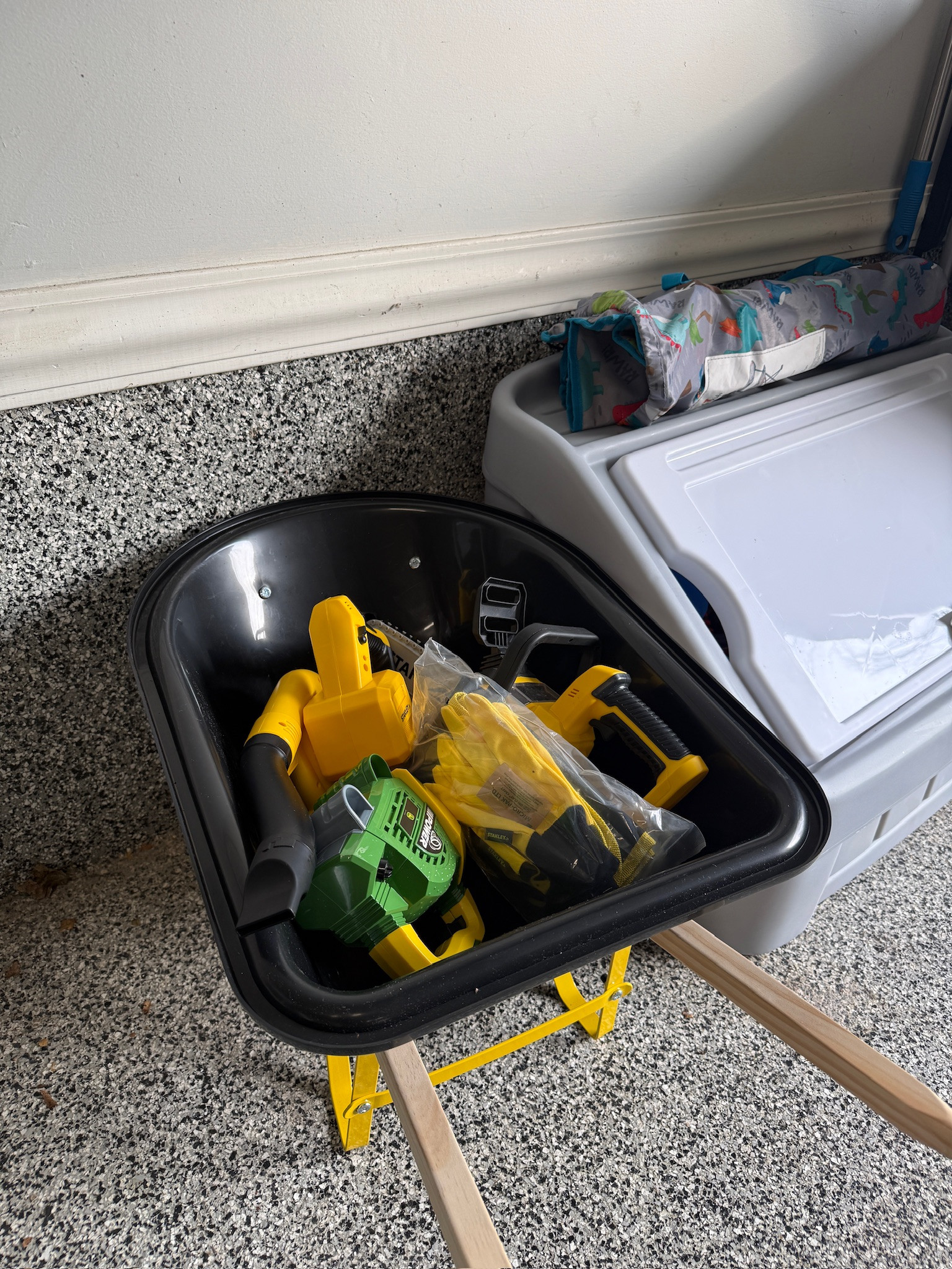 Kids wheelbarrow toy & so many accessories!

On sale for $50 now!!

Gardening toy, gardening toy set, boys toy set, outdoor toys, outdoor toy set, winter clothing, boys winter outfits, Grace White 

#LTKdayinmylife #LTKFindsUnder50 #LTKKids