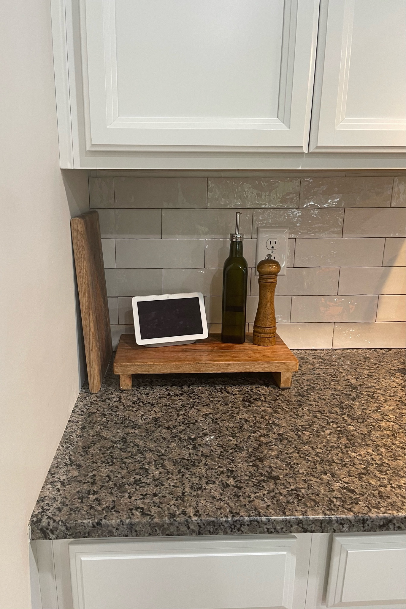 Our glass pepper grinder broke a few weeks back and as I was shopping for one I fell in love with this wooden one. 
#kitchengadget
#peppergrinder

#LTKhome #LTKsalealert #LTKunder50