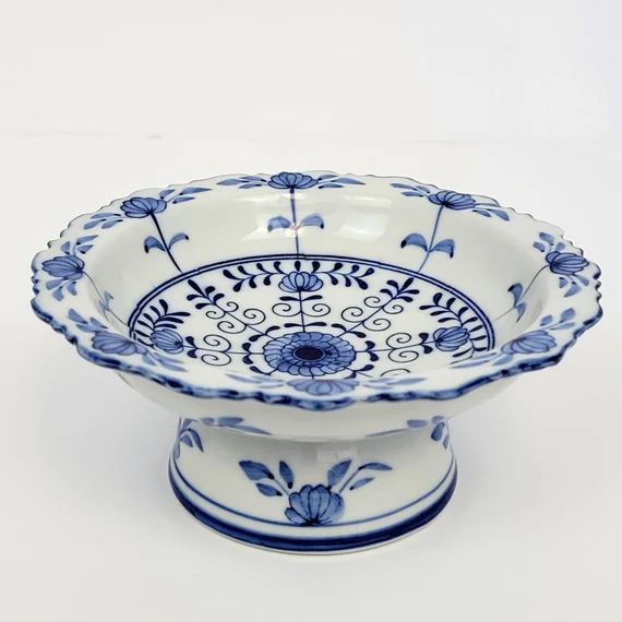Vintage Oriental Blue and White Pedestal Bowl - Etsy | Etsy (US)