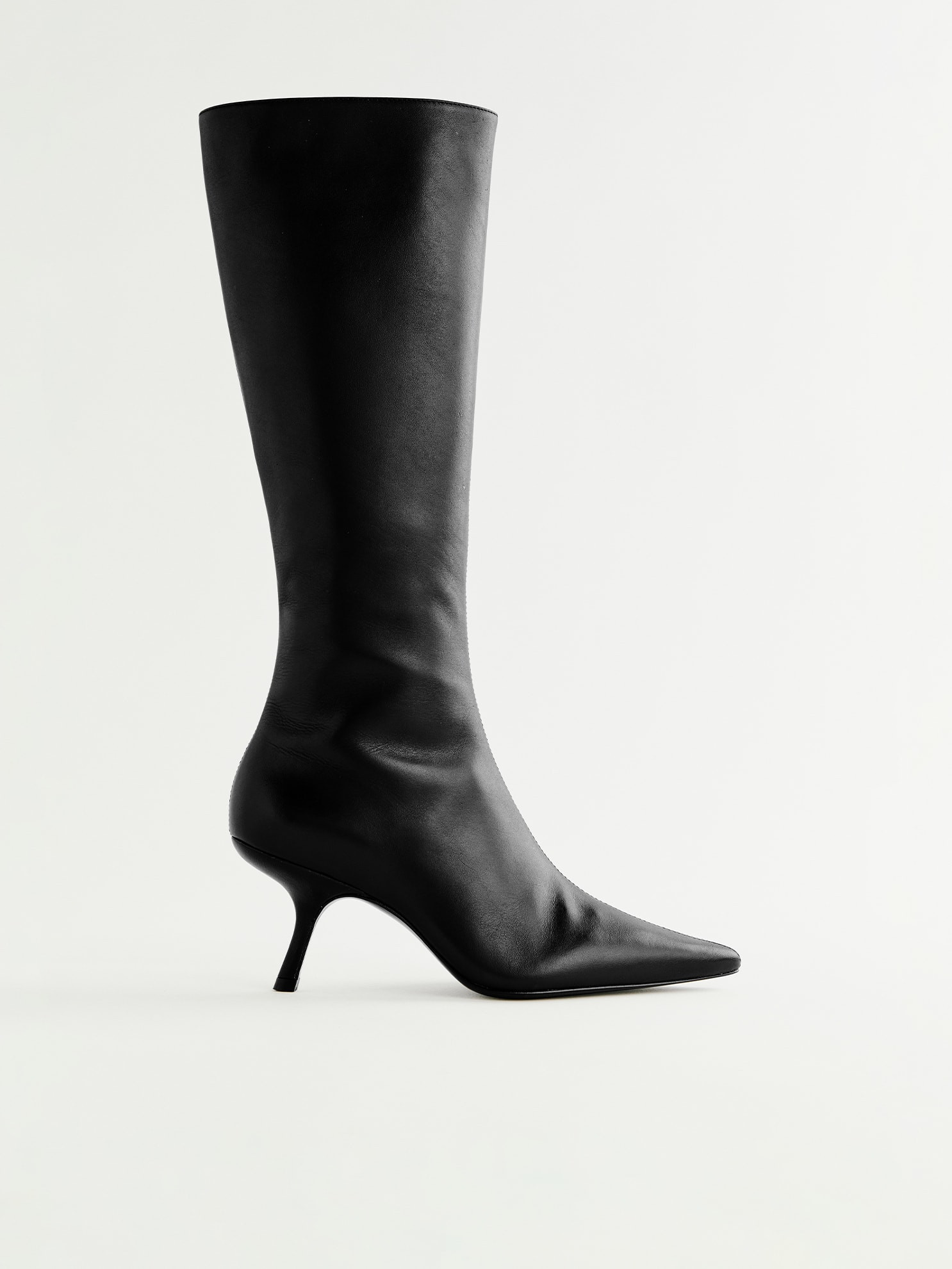 Regina Knee Boot | Reformation (Global)