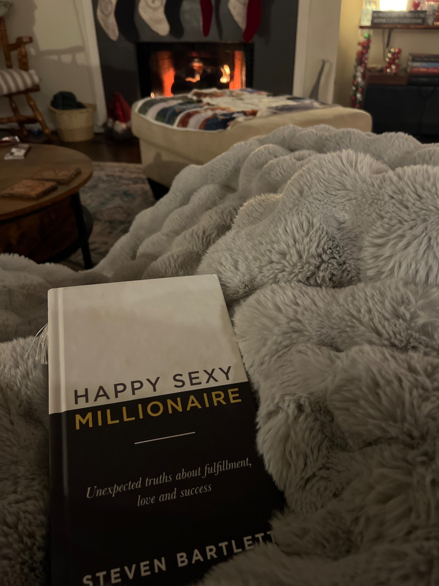 Cold winter nights call for pure coziness ❄️✨
I’ve been wrapping myself in this Cozy Earth cuddle blanket while I read my book by the fire and honestly… I don’t know how I lived without it.
It’s soft, plush, breathable, and the perfect “don’t talk to me, I’m relaxing” blanket 🤍🔥

If you’re a cold girlie like me, THIS is the winter essential you’ll use every single night.
Linked on my LTK so you can grab one too! 📚✨

#LTKhome #LTKcozy #LTKwinter #LTKunder100 #CozyEarth #CozyVibes #WinterNights #HomeComforts #BookLovers #FireplaceSeason #MomLife #LTKmom #LTKfinds #HomeInspo #CozyAesthetic

#LTKmomlife #LTKselfcare #LTKGiftGuide