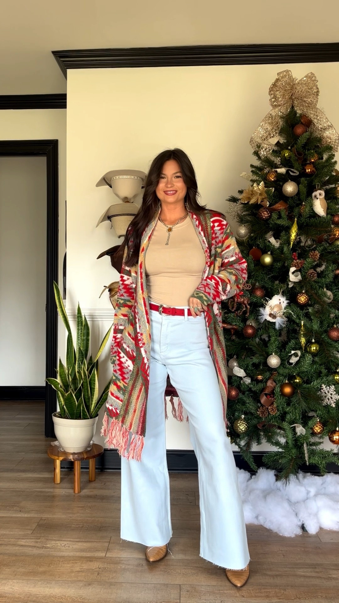 Holiday styles, sweaters for everyone 😍 code LGRANGER20NOV to save! Wearing smalls in everything 

#LTKSeasonal #LTKCyberWeek #LTKHoliday