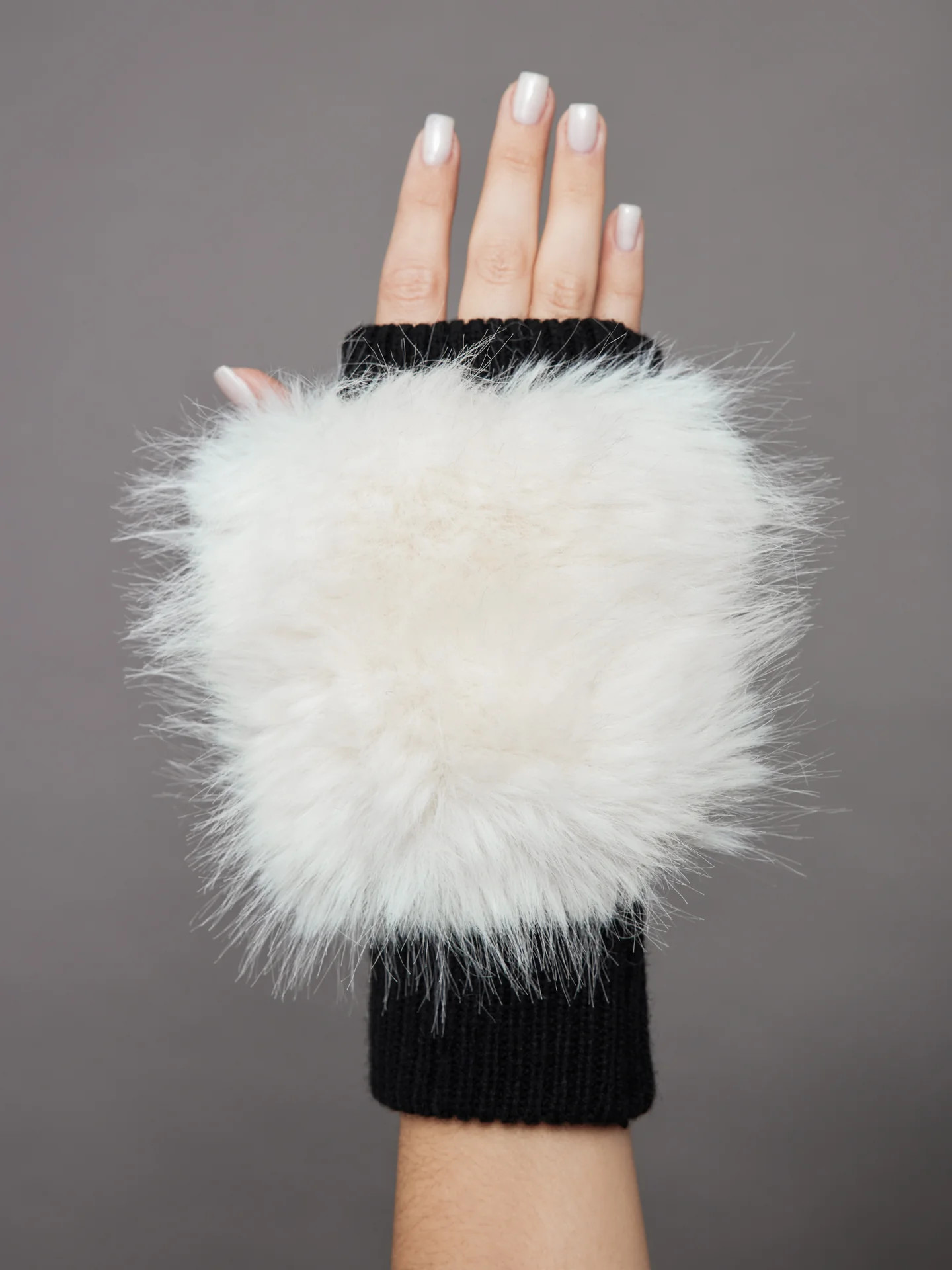Faux Fox Knit Mittens - Ivory | Carbon38