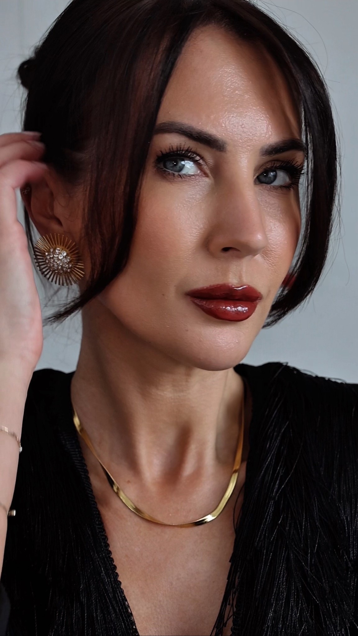 Burgundy lip combo… if your not a red lip girl this would be a great options.. perfect winter shade...

Lipstick shade ~ mahogany
Lip liner | shade 2 

#LTKwinter #LTKbeauty