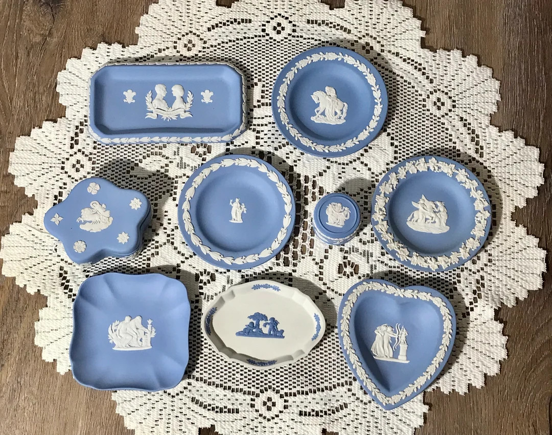 Vintage Wedgwood Jasperware Small Trinket Trays, Plates and Boxes | Etsy (US)