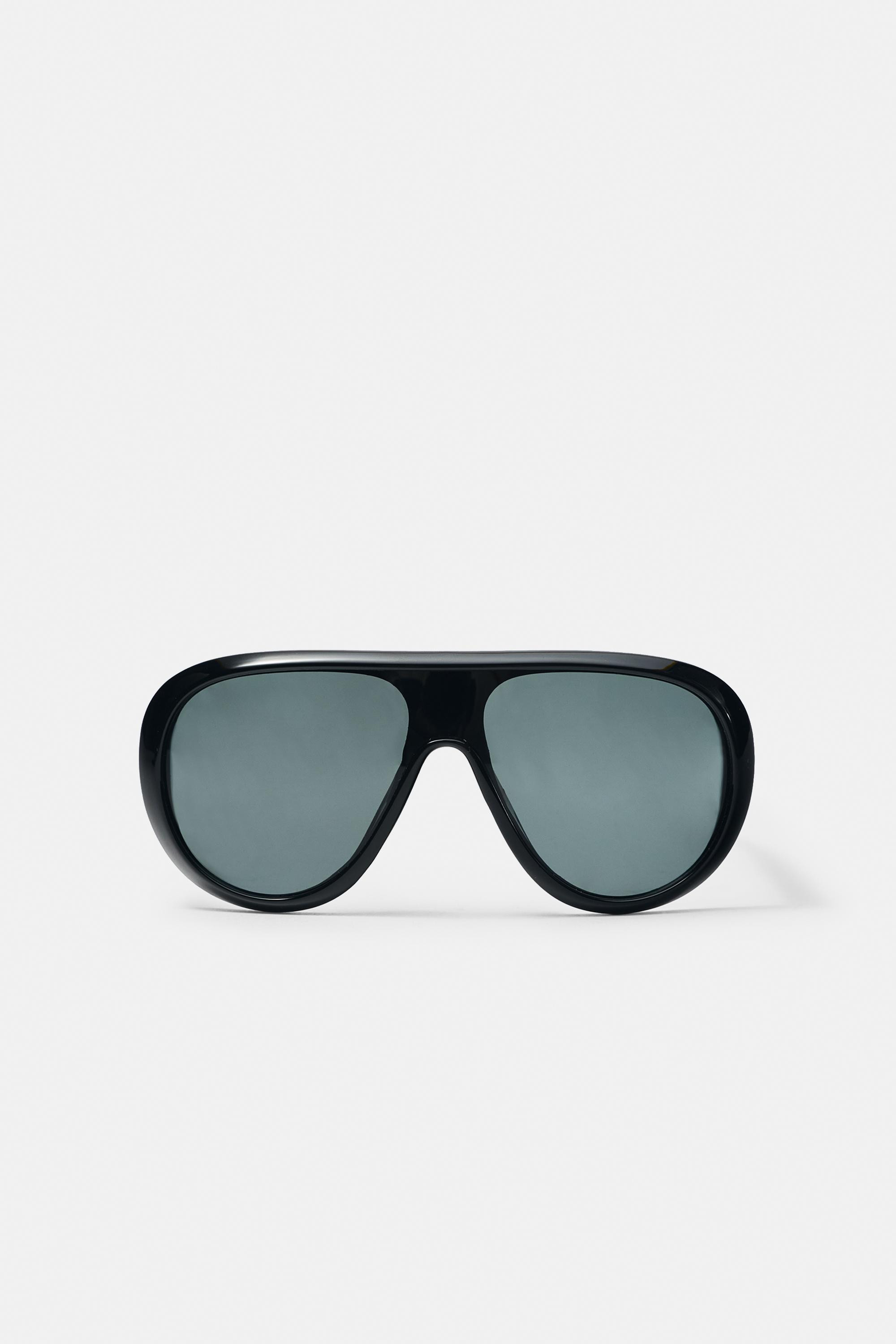 Resin aviator sunglasses | Pull&Bear United Kingdom | PULL and BEAR UK