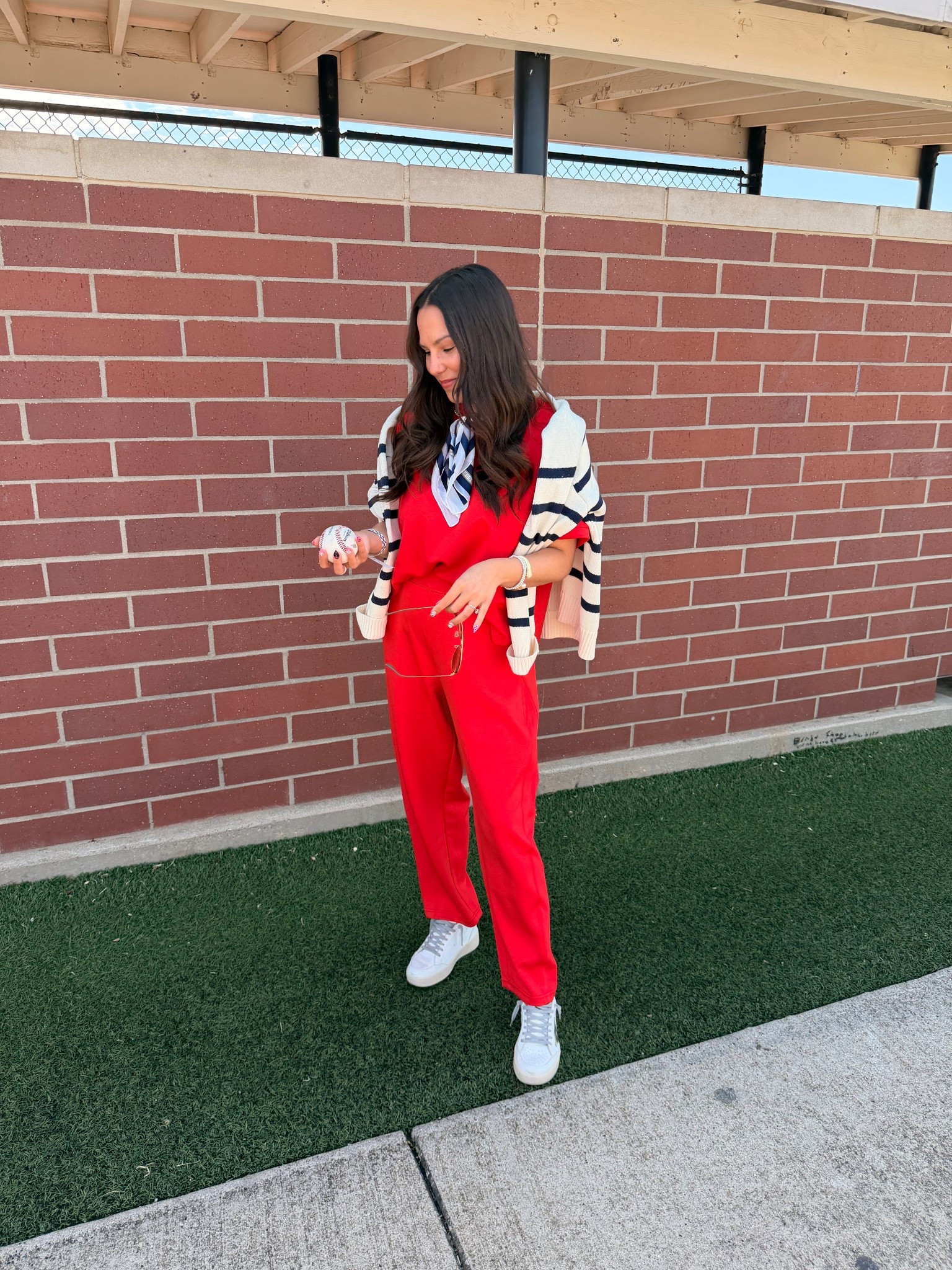 Baseball season starts today and of course I’m wearing @thewillowtree ⚾️🐻💙 