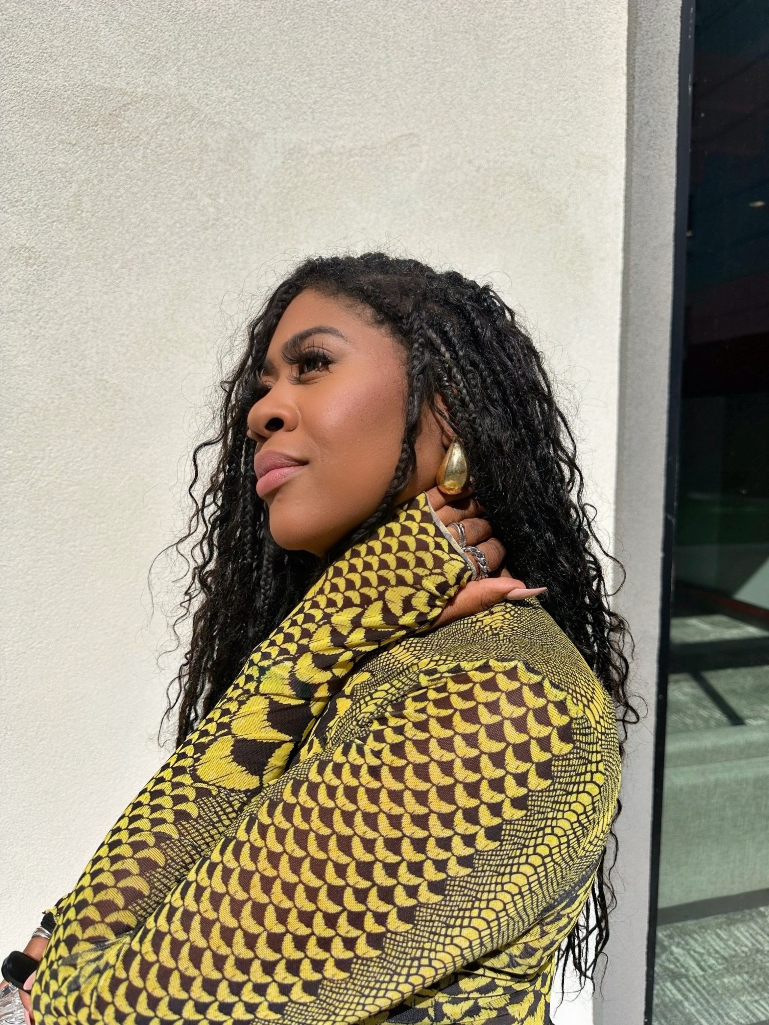 The Outfit + the Details 📌  For Fall 🍁🍂🍁 I’ve been loving a heavy dose of prints, oversized barrell jeans, and the perf pair of heels! This look combines all 3 w/ a touch of gold! ⚜️ my fav part of this #fallfit is the top by @shop.afrm! 


#LTKMidsize #LTKStyleTip #LTKSeasonal