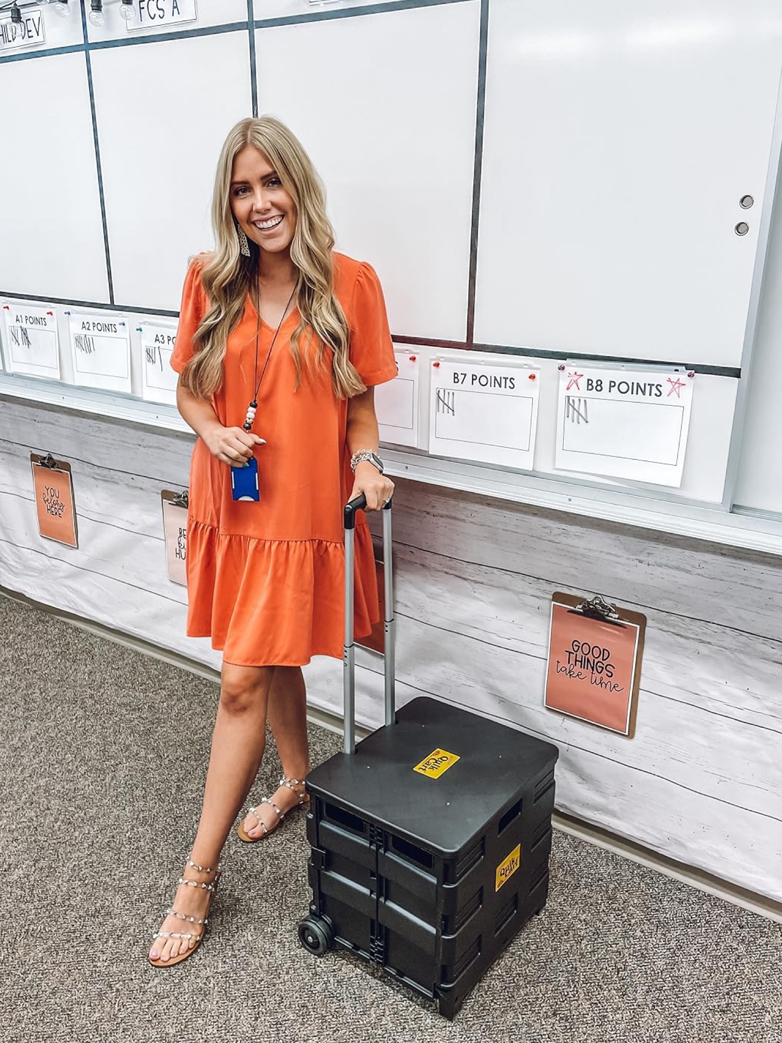 this rolling cart was a life saver when needing to haul things in from the car to my classroom or the other way around! love keeping it in the trunk of my car!! 

| rolling cart | teacher | classroom 