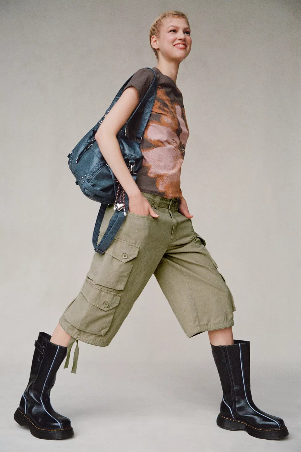 BDG Omaha Mid-Rise Baggy Utility Jort | Urban Outfitters (US and RoW)