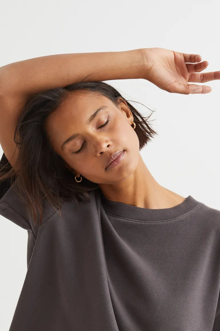 Wide-cut T-shirt | H&M (US + CA)