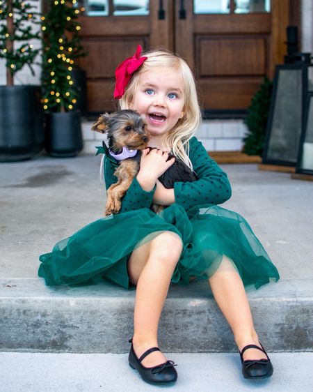 If you’re looking for a last minute very adorable look for you little one, look no further! This beautiful green tutu dress is perfect! 
.


#LTKkids #LTKSeasonal #LTKHoliday