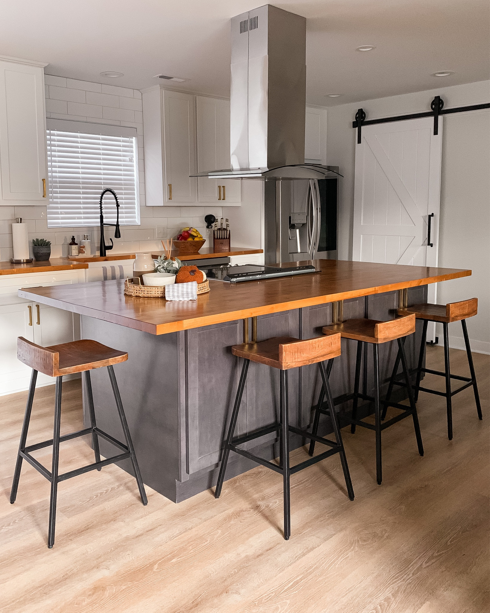 Farmhouse Kitchen 

Kitchen decor
Bar stools
Countertop barstools
Apron sink 
Fall Decor
LifeProof Vinyl Flooring
Luxury Vinyl Flooring
Flooring 
Target Home Decor

#LTKSeasonal #LTKhome #LTKstyletip