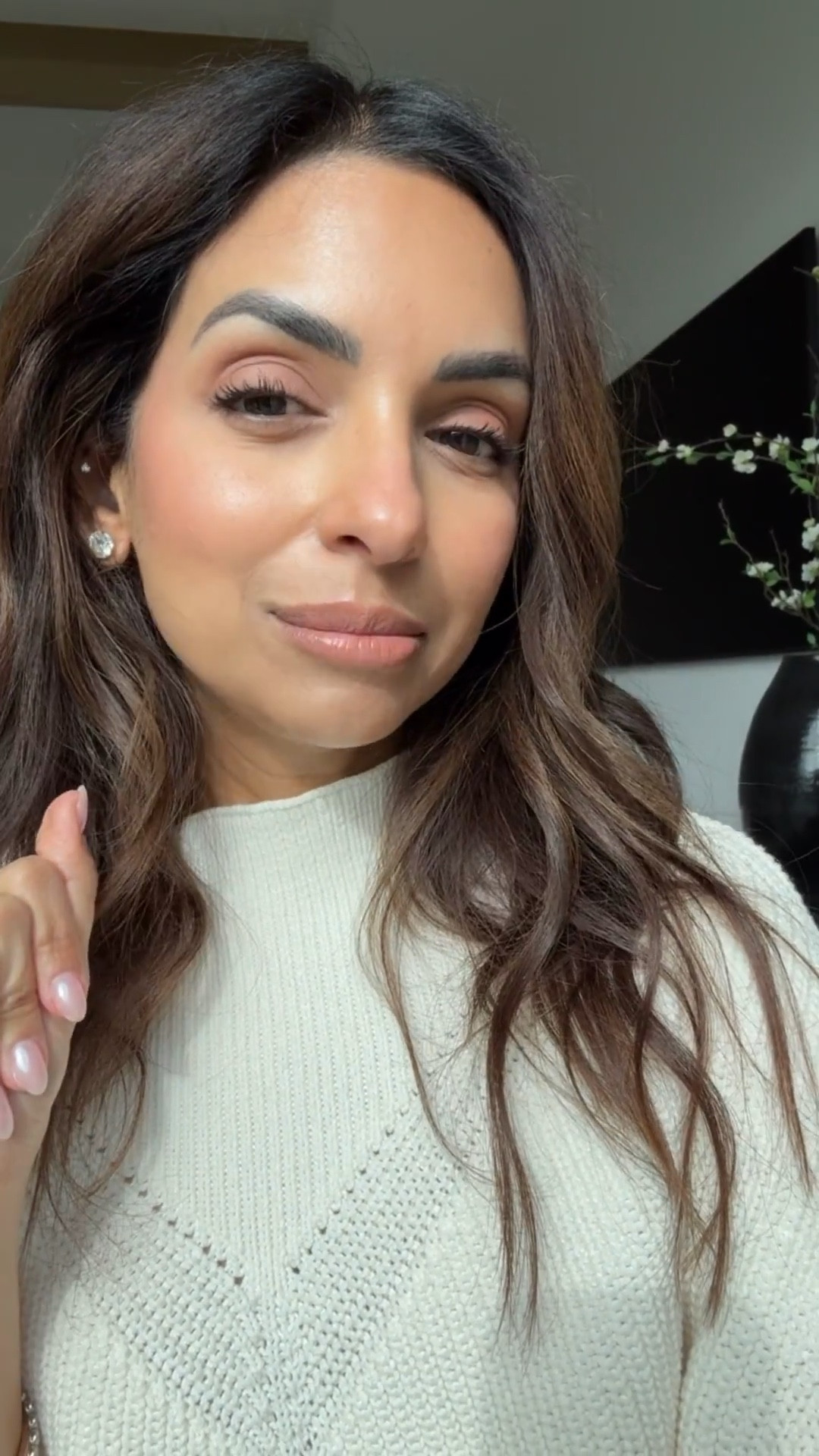 Everyday fresh makeup look!

Shade names:
Skin tint shade 6
Concealer medium golden
Eye shadow 22M
All translucent in powders
Medium bronzer
Coquette in blush 

#LTKgrwm #LTKmorningroutine