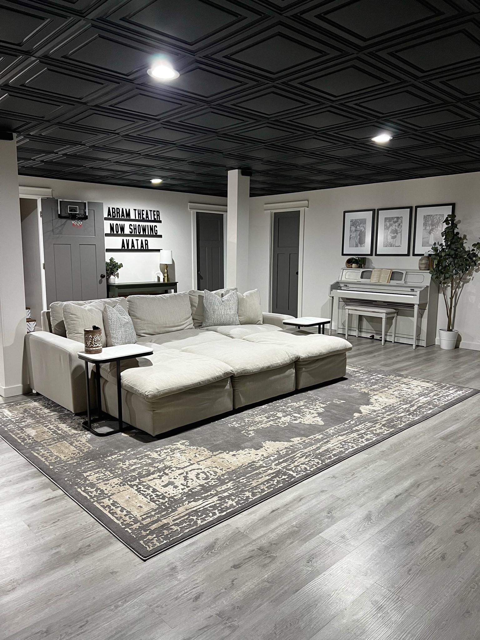 It’s the couch for me! 😍😂

#LTKhome