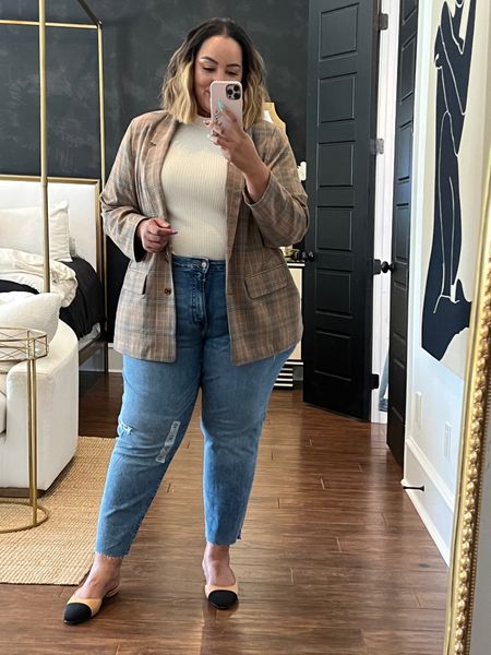 Love these jeans! Stretchy and comfortable straight leg style. Im wearing a size 20 in the jeans and a xxl  in the blazer
Old navy denim plus curvy office teacher 

#LTKcurves #LTKworkwear #LTKSeasonal