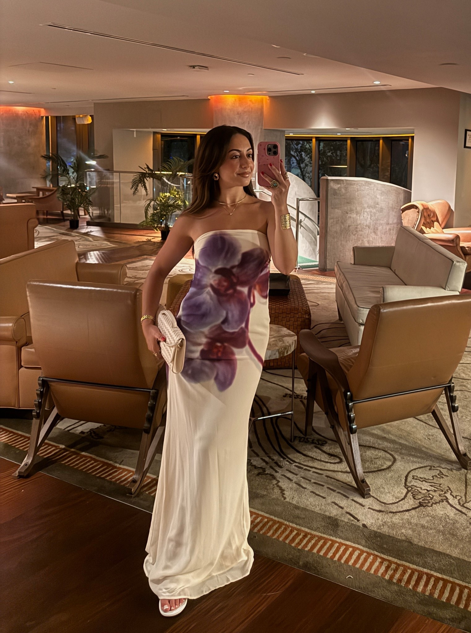 this dress is officially back in stock and is my favorite maxi dress for the summer #maxidress #summerdress 