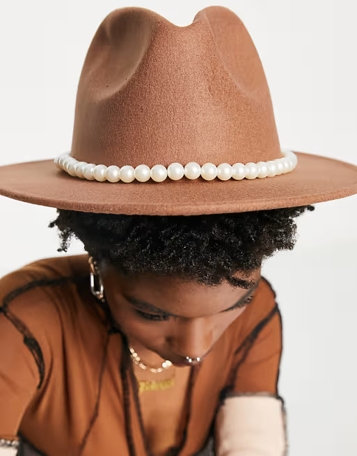 SVNX felt pearl trim fedora hat in brown | ASOS (Global)