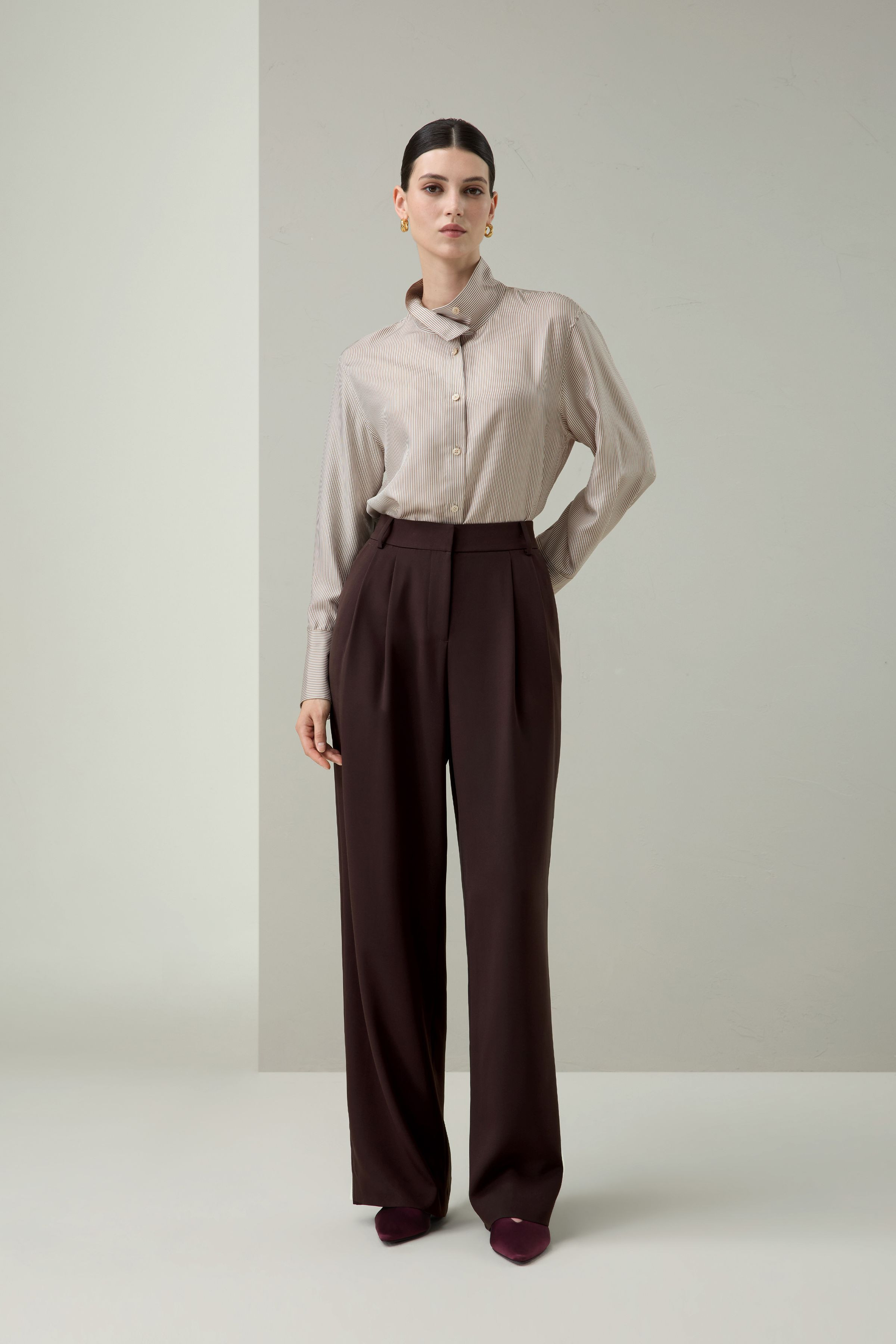 Pleated Silk Crepe Straight-Leg Pants | LILYSILK