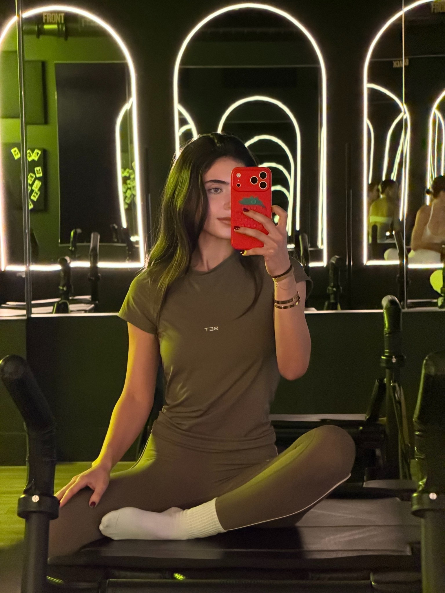 Can you tell I love set active!!! Always an XS in bottoms and took this too in a Small

#LTKootd #LTKfitnessgoals #LTKActive