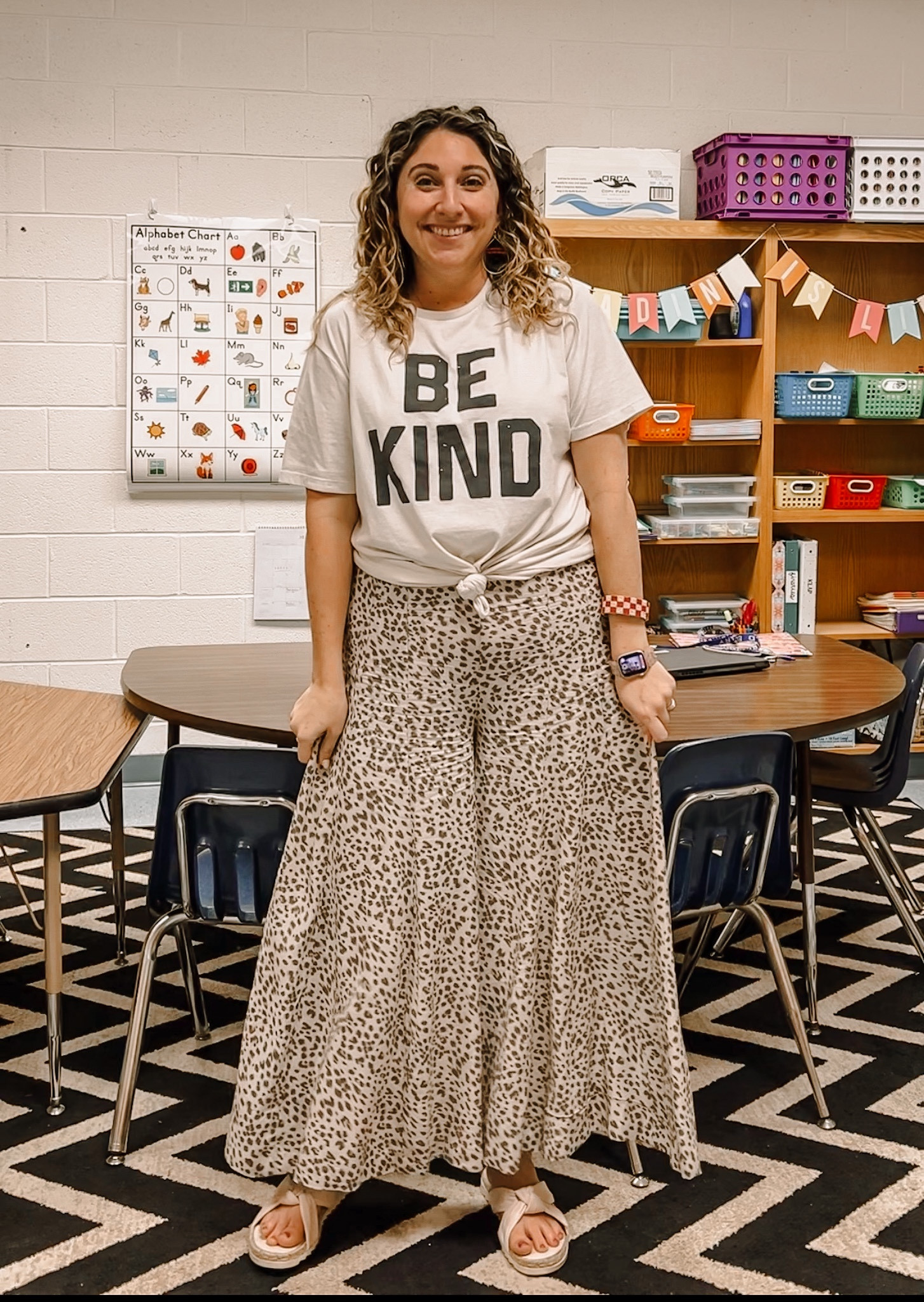 Teacher ootd 
Tee L / pants L / shoes tts 

#LTKunder100 #LTKcurves #LTKworkwear