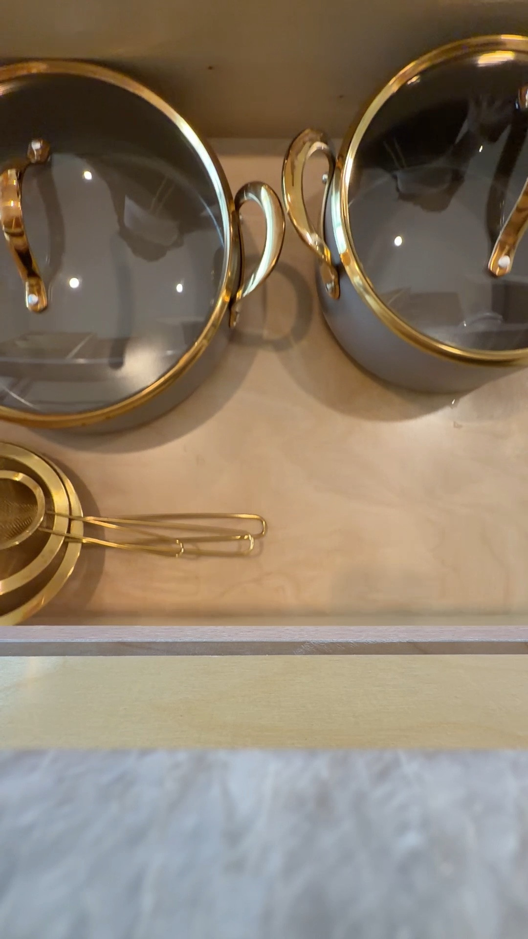 🍳 You have to check these out! These kitchen essentials completely transformed my space. My cookware is durable, high-quality, and made to last, while my drawer organizers keep everything perfectly organized and easy to find. I’m obsessed with the neutral colors and how clean, modern, and elevated my kitchen looks with these simple upgrades.

🤎 ¡Tienen que ver estos productos! Estos esenciales para la cocina transformaron por completo mi espacio. Mis ollas son resistentes, de excelente calidad y hechas para durar, mientras que los organizadores de gavetas mantienen todo perfectamente ordenado y fácil de encontrar. Me encantan los tonos neutros y lo elegante, moderno y organizado que siempre luce mi cocina.

Shop the links below.

Follow me on Instagram and YouTube @kirasfashionfinds

#LTKHome #LTKvlog