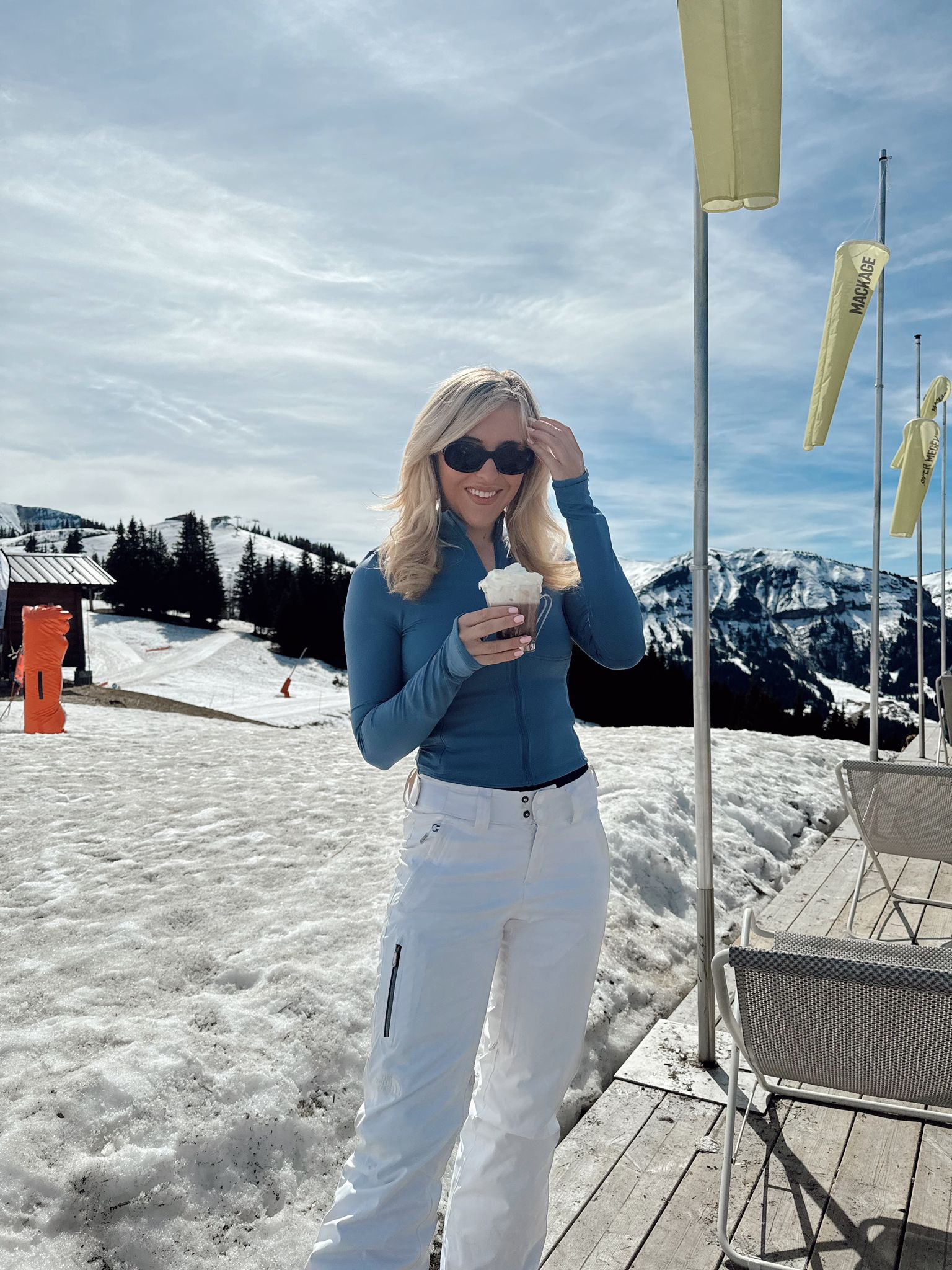 Gym shark - north face - celine

#LTKstyletip #LTKSeasonal #LTKeurope