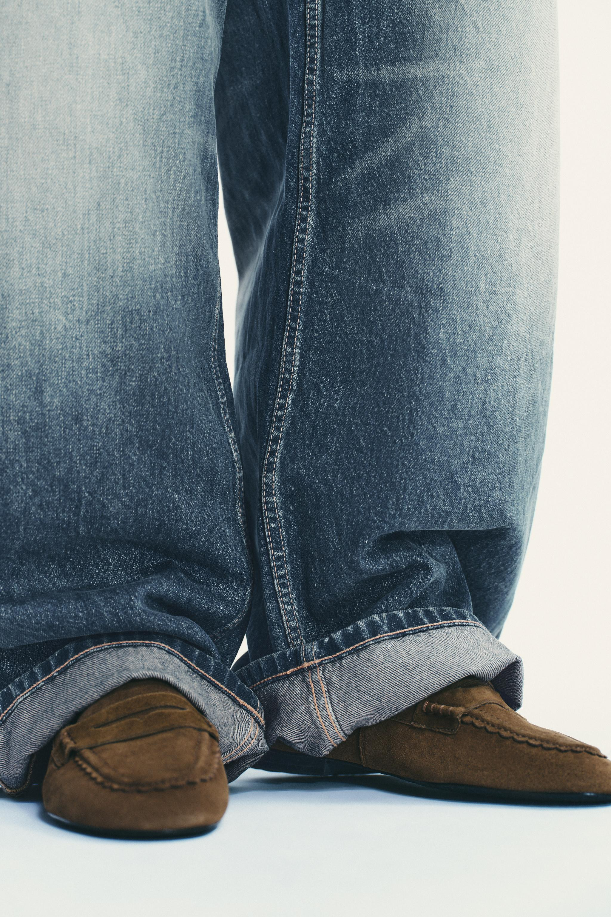 STITCHED SPLIT SUEDE LOAFERS | Zara US