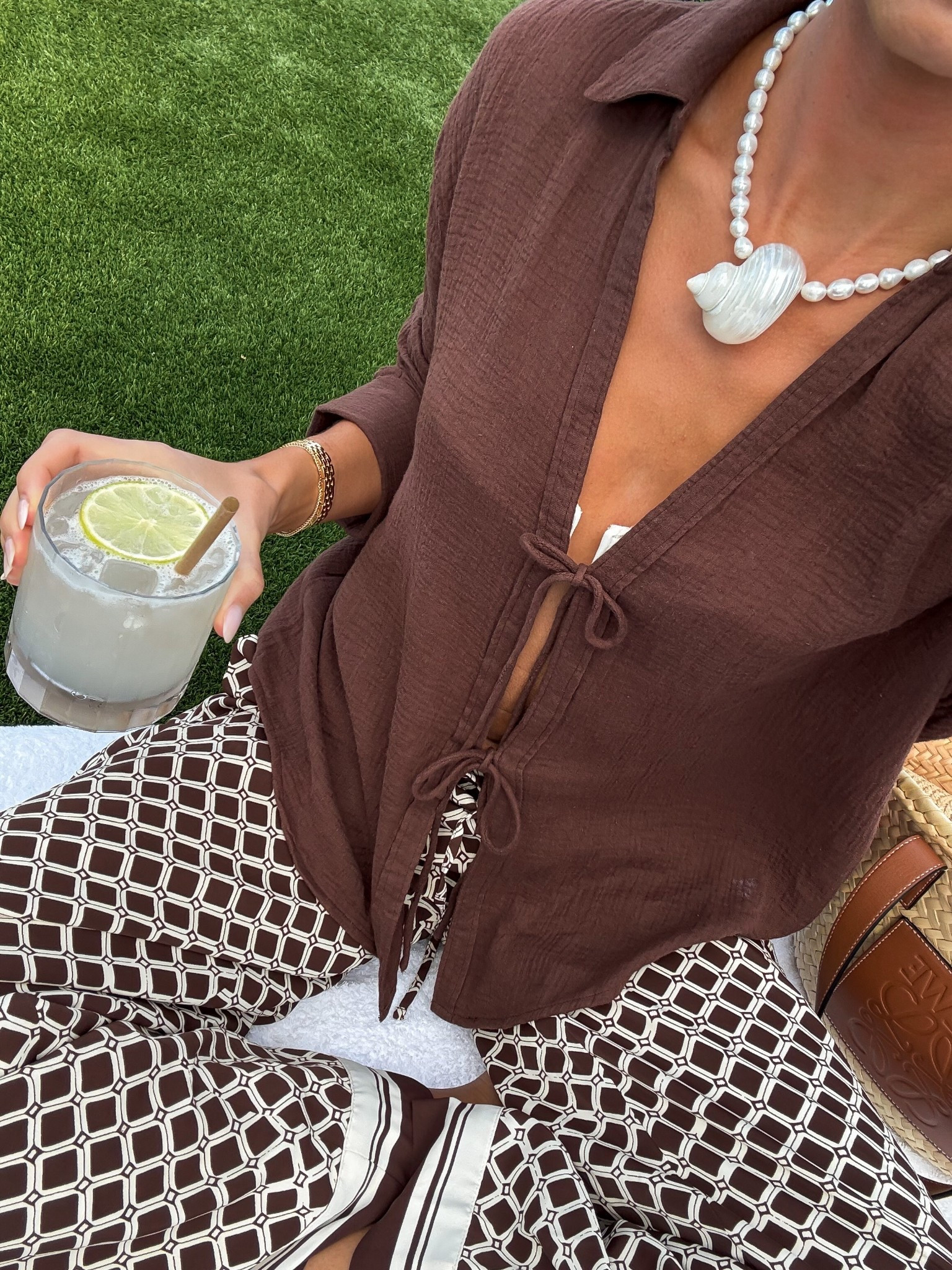 Resort outfit! Wearing size small top, size xs long pants, size xs swim top and size small swim bottoms (pre-bump) 

Vacation outfit 
Resort wear 
Swimwear 
Cover up 
Beach outfit 
Pool outfit

#LTKSeasonal