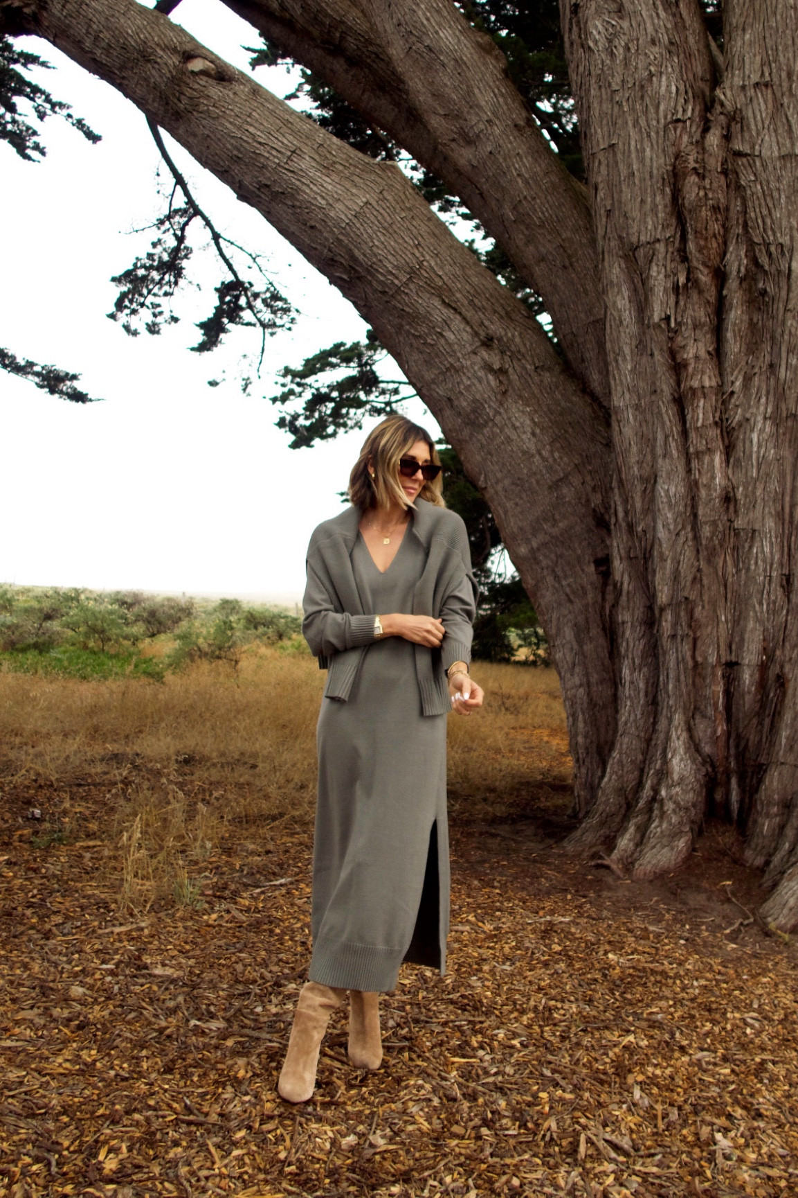 The most comfortable and chic fall seater dress. Love this olive color. I'm 5'7 and wearing size smalll