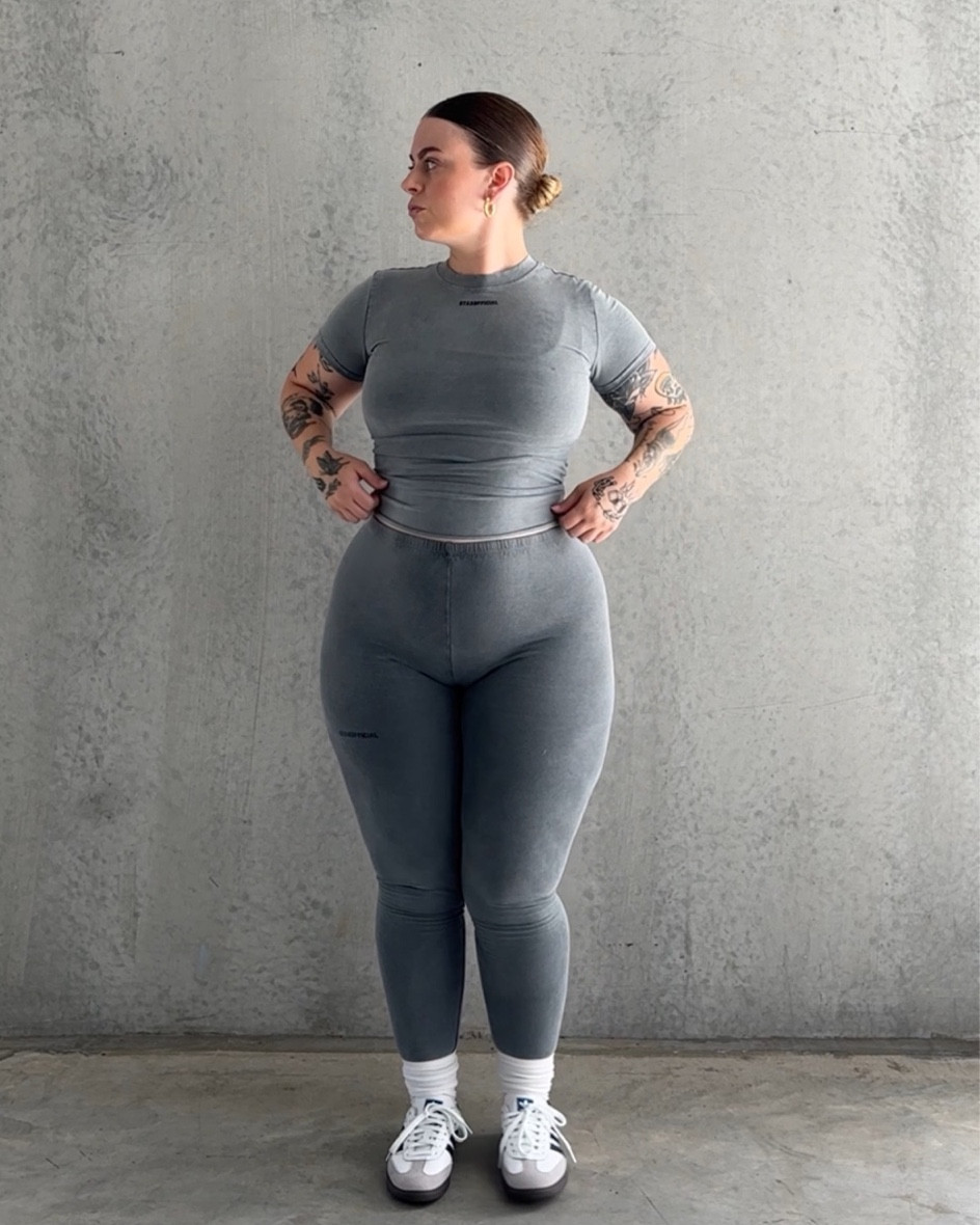 Activewear outfit on a plus size body 👌 I’m wearing a large top and 2XL bottom ❤️ SOPH10 at STAX

#LTKaustralia #LTKplussize #LTKfitness