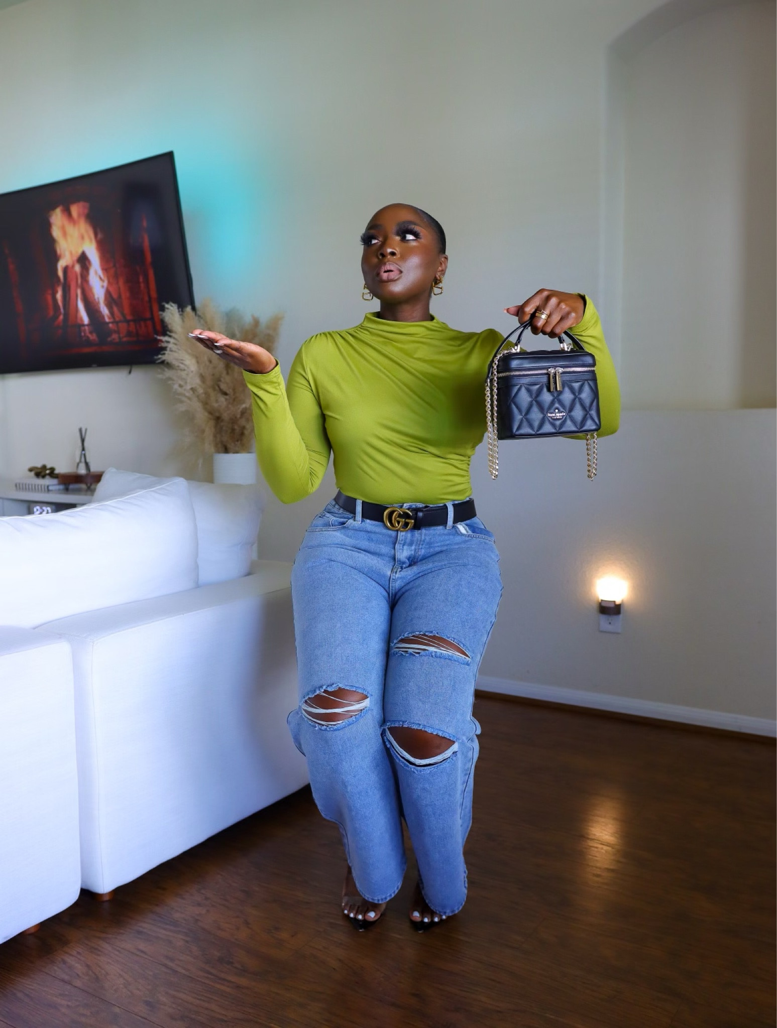 I have been loving these jeans from Shein (wearing a size 12) and pairing it with a cute shirt (wearing a size 8/10) has been my go to! 

#LTKHoliday #LTKstyletip #LTKbeauty