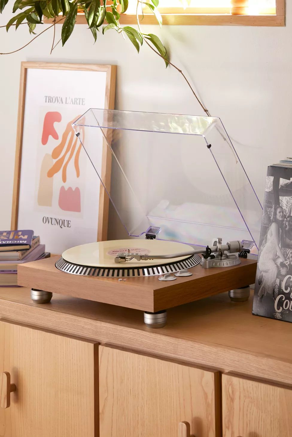 Gemini UO Exclusive TT-1000BT Turntable | Urban Outfitters (US and RoW)