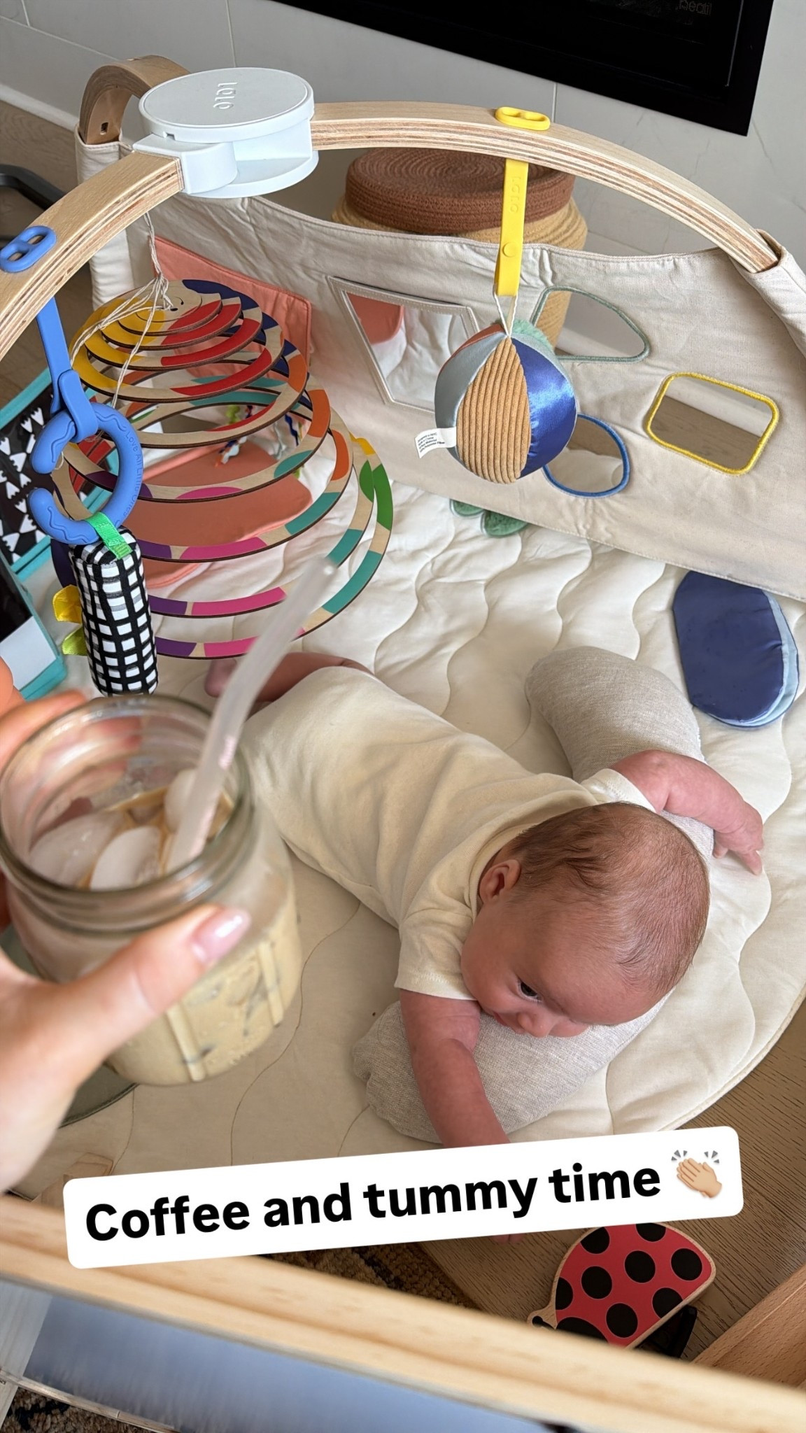Coffee and tummy time 👏🏼