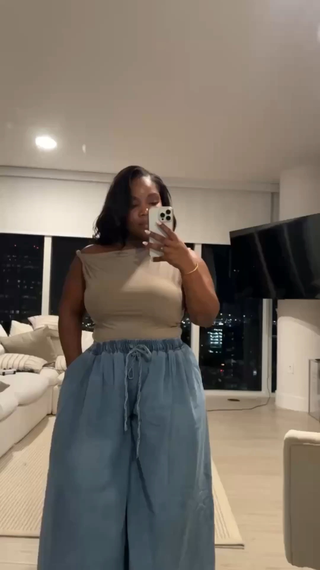  love these super wide leg boho jeans from Amazon that feel like pajamas, but create a super cool look.

Sizing details:
Top: L
Jeans: One Size

#LTKPetite #LTKMidsize