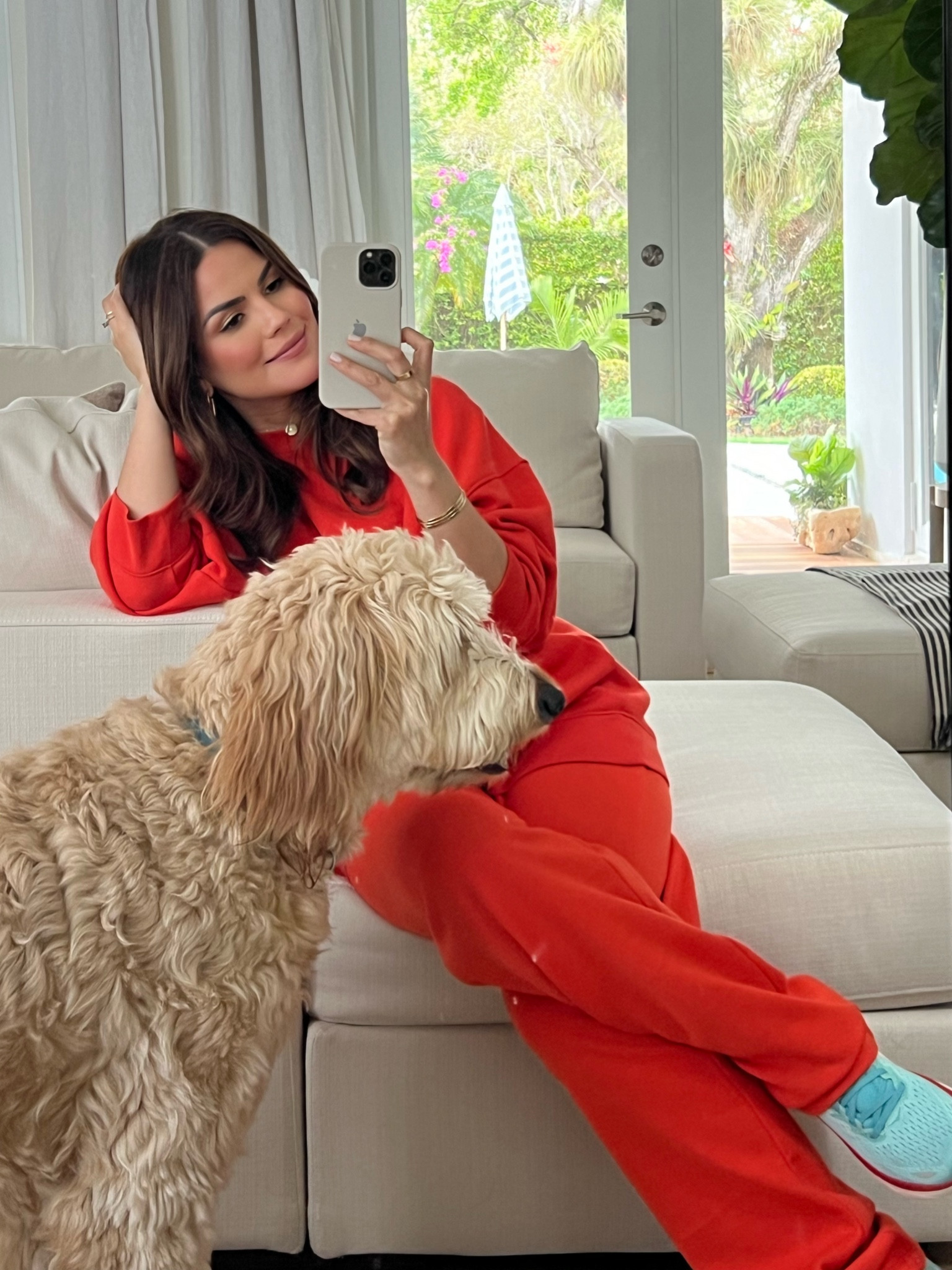 Este set es 🤩

Que delicia de comodidad y este color fue una sensación… 

Me gusta oversized así que la sudadera es XL y el pantalón es M, me quedó un poco grande un S me pudo funcionar también. 

#LTKfindsunder50